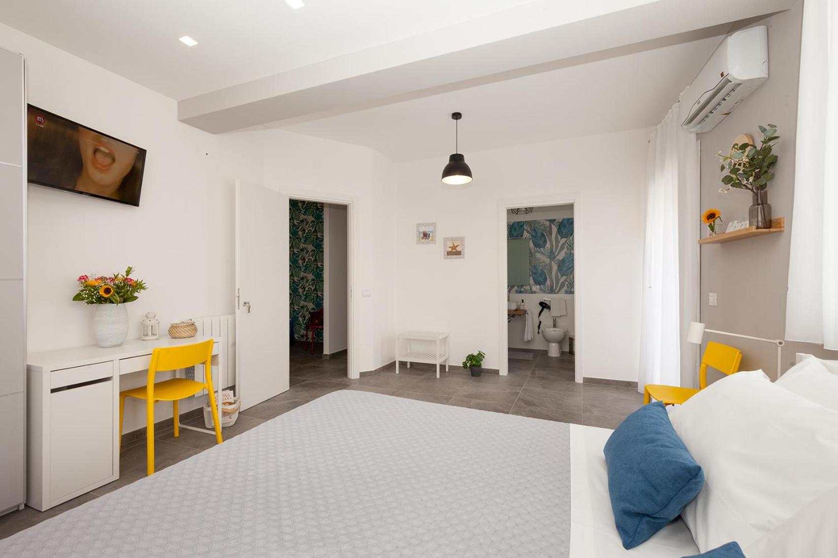 Superior Double Room - Photo 2