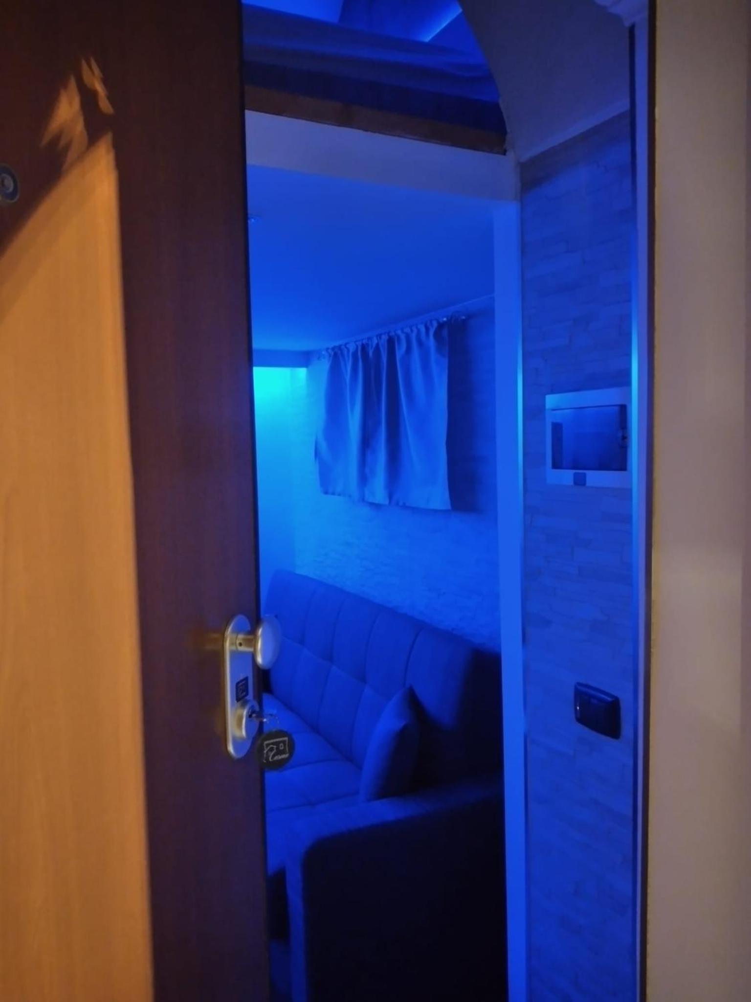 One-Bedroom Apartment - Photo 15