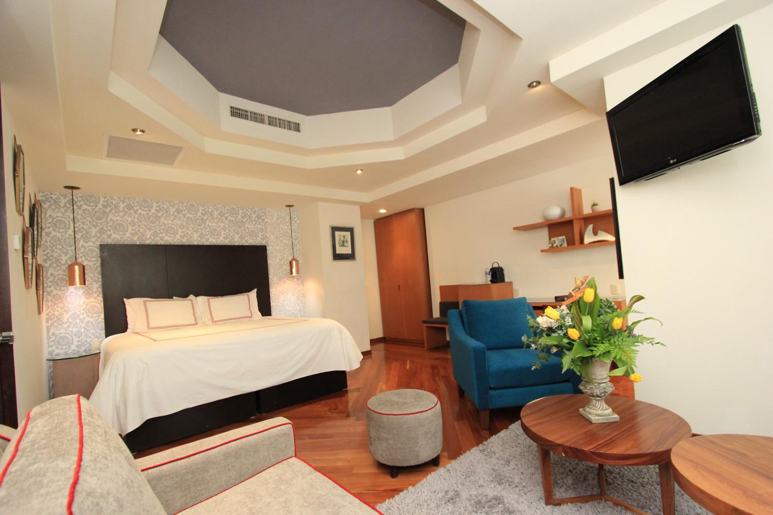 King Room with Balcony photo 1