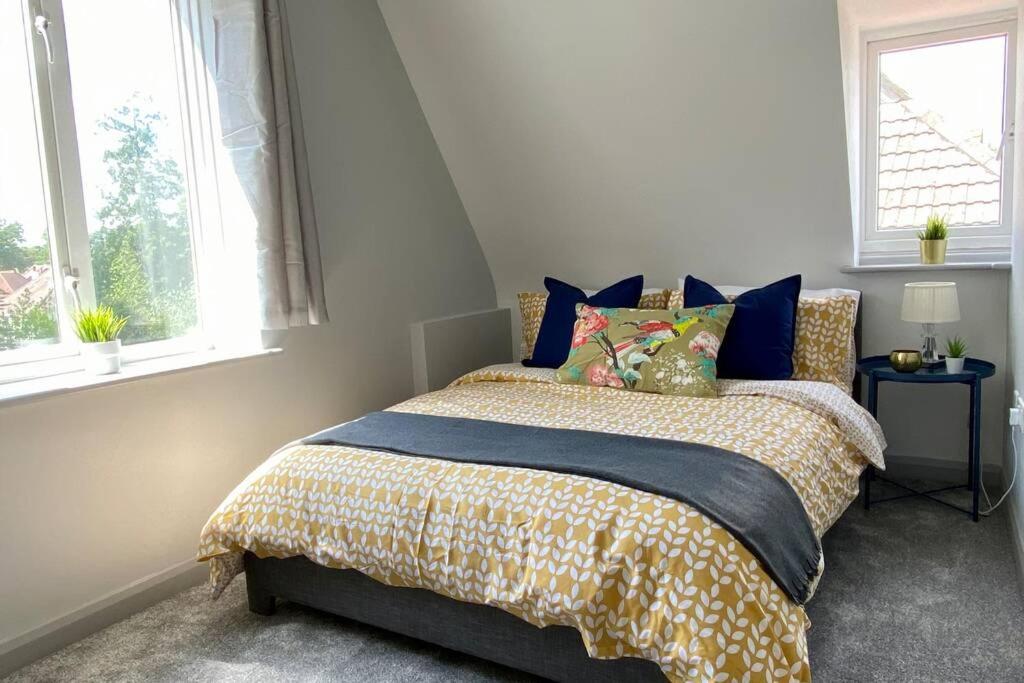 One-Bedroom Apartment - Photo 8