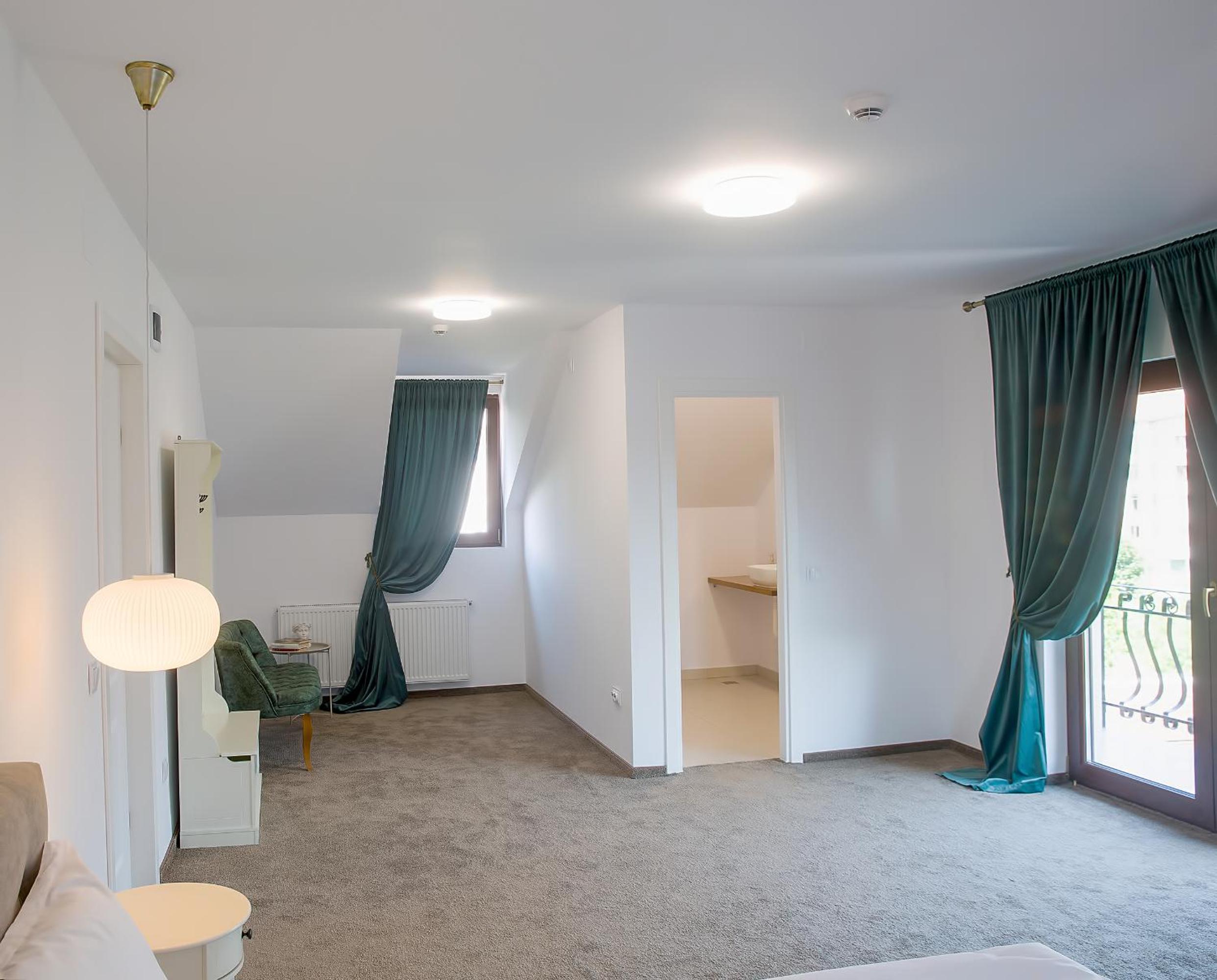 Family Room with Balcony - Photo 2