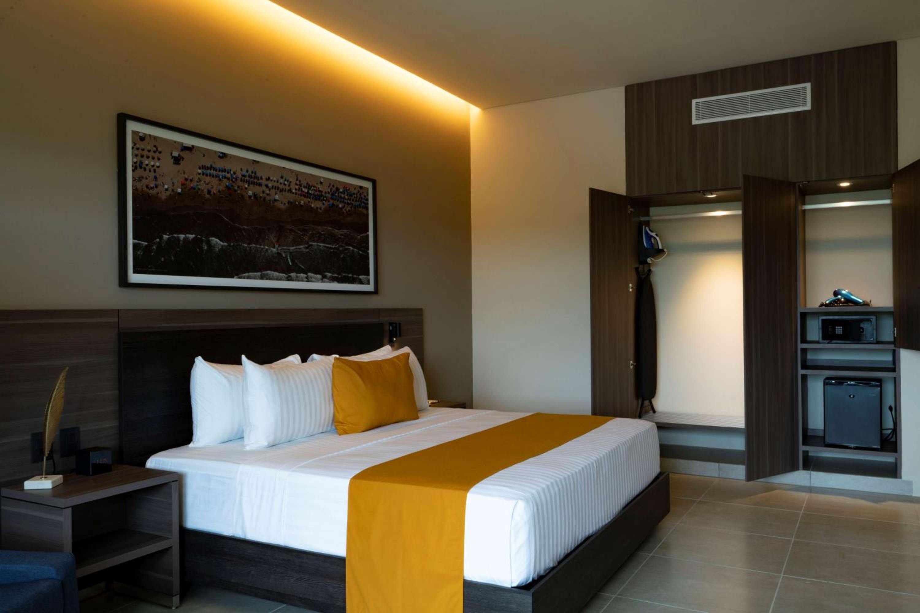 King Room - Ocean View - Photo 8
