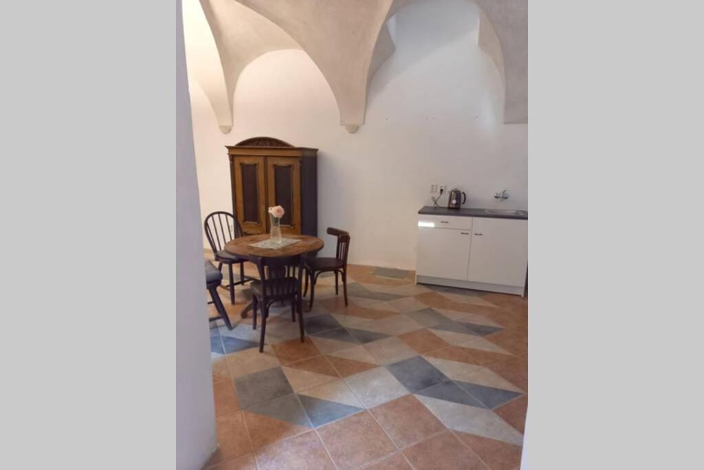 Apartment - Photo 8