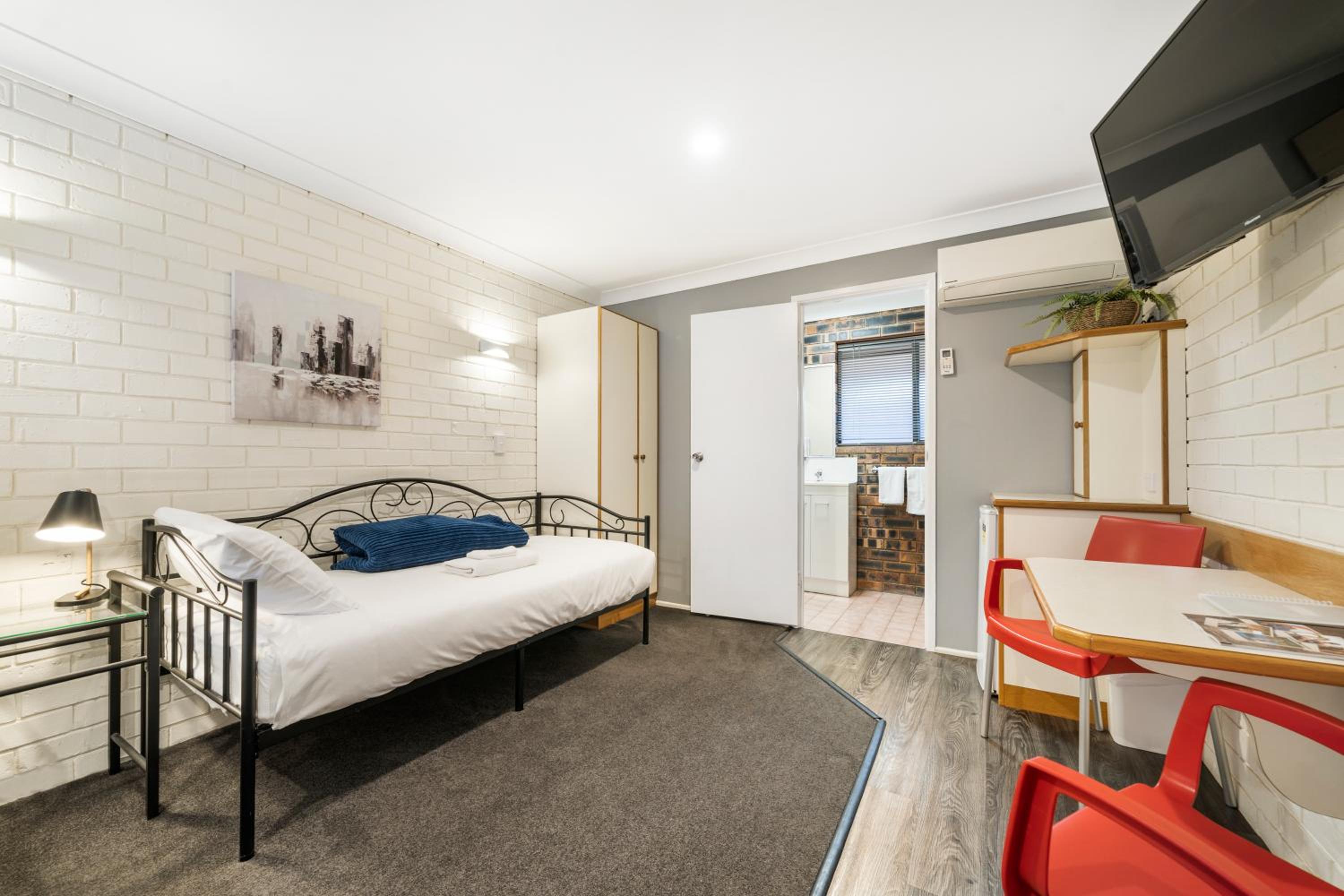 Deluxe Twin Room photo 2