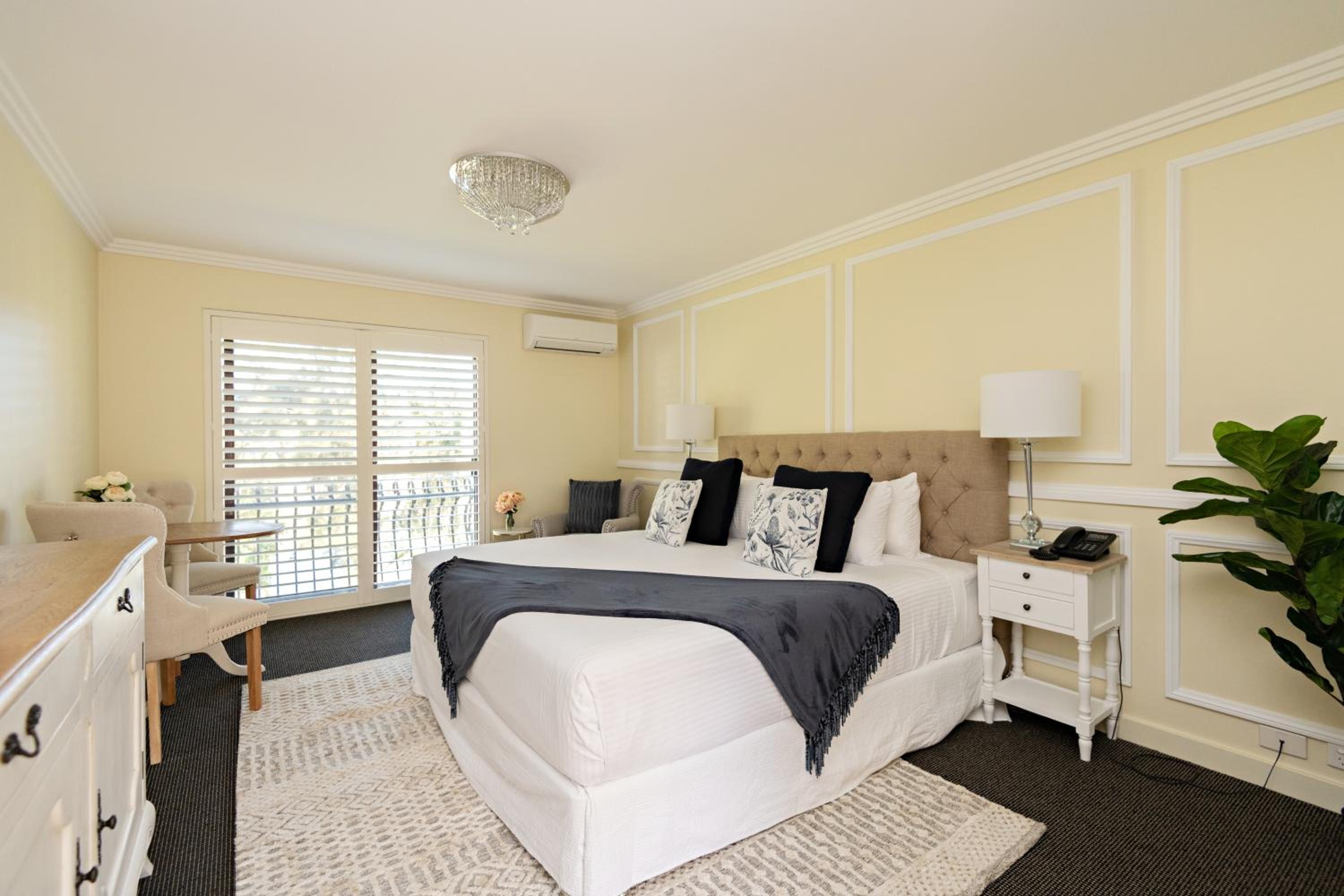 King Room with Spa Bath - Photo 1