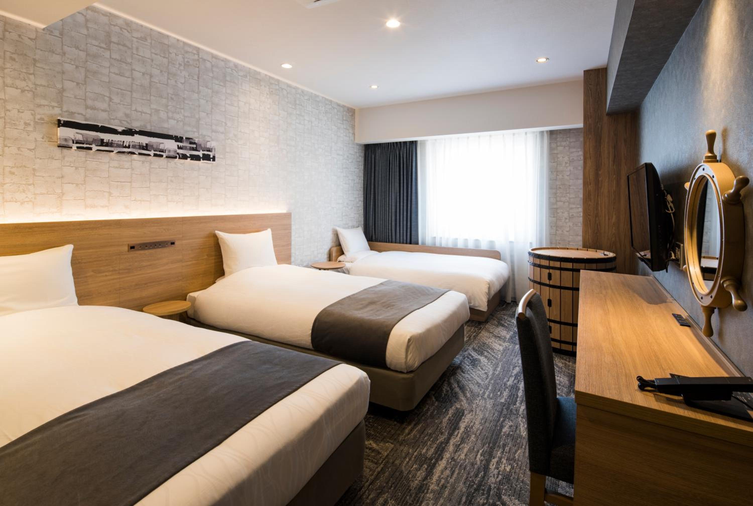 Superior Twin Room (3 Adult) - Non-Smoking photo 1