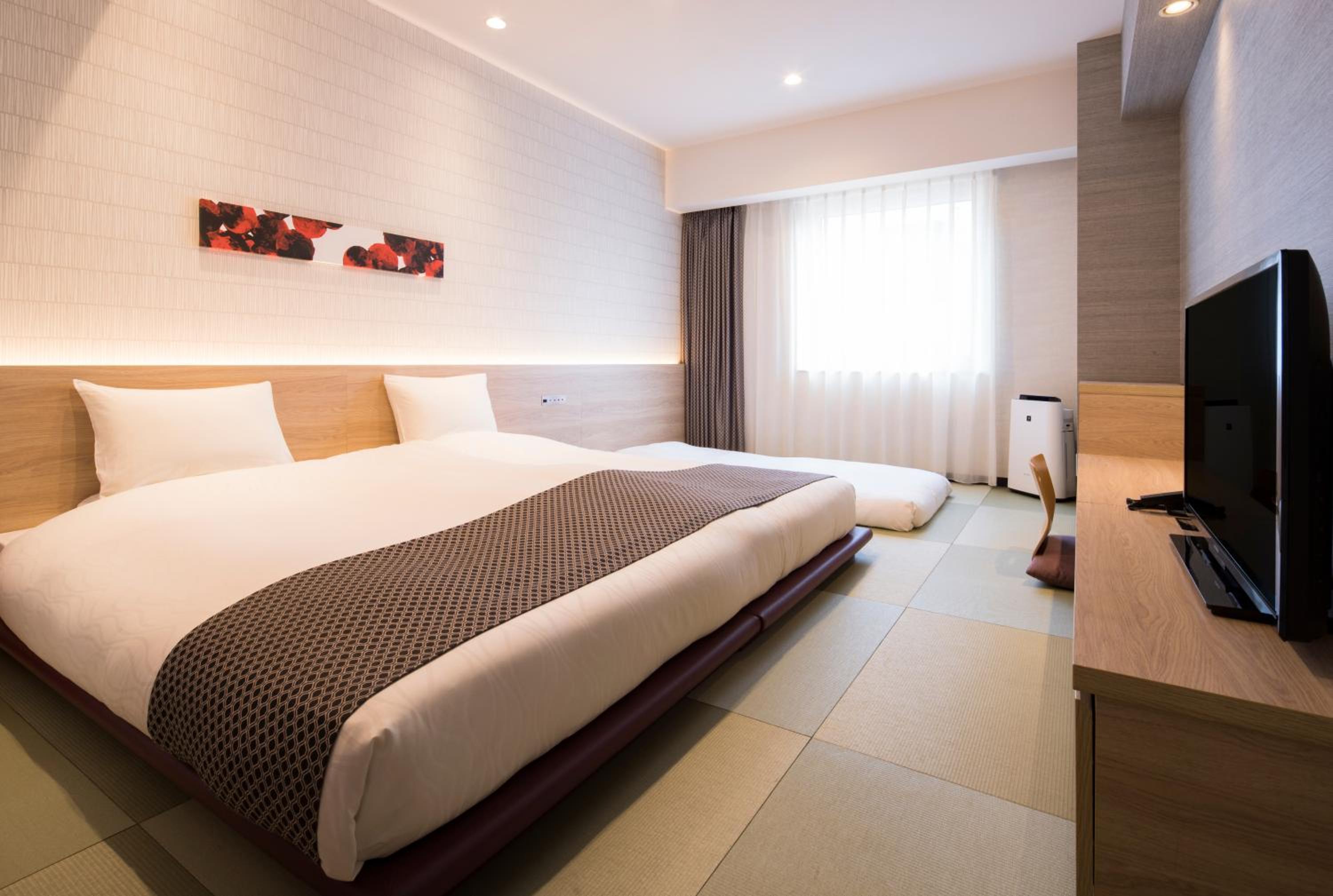 Superior Twin Room with Tatami Area - Non-Smoking photo 2