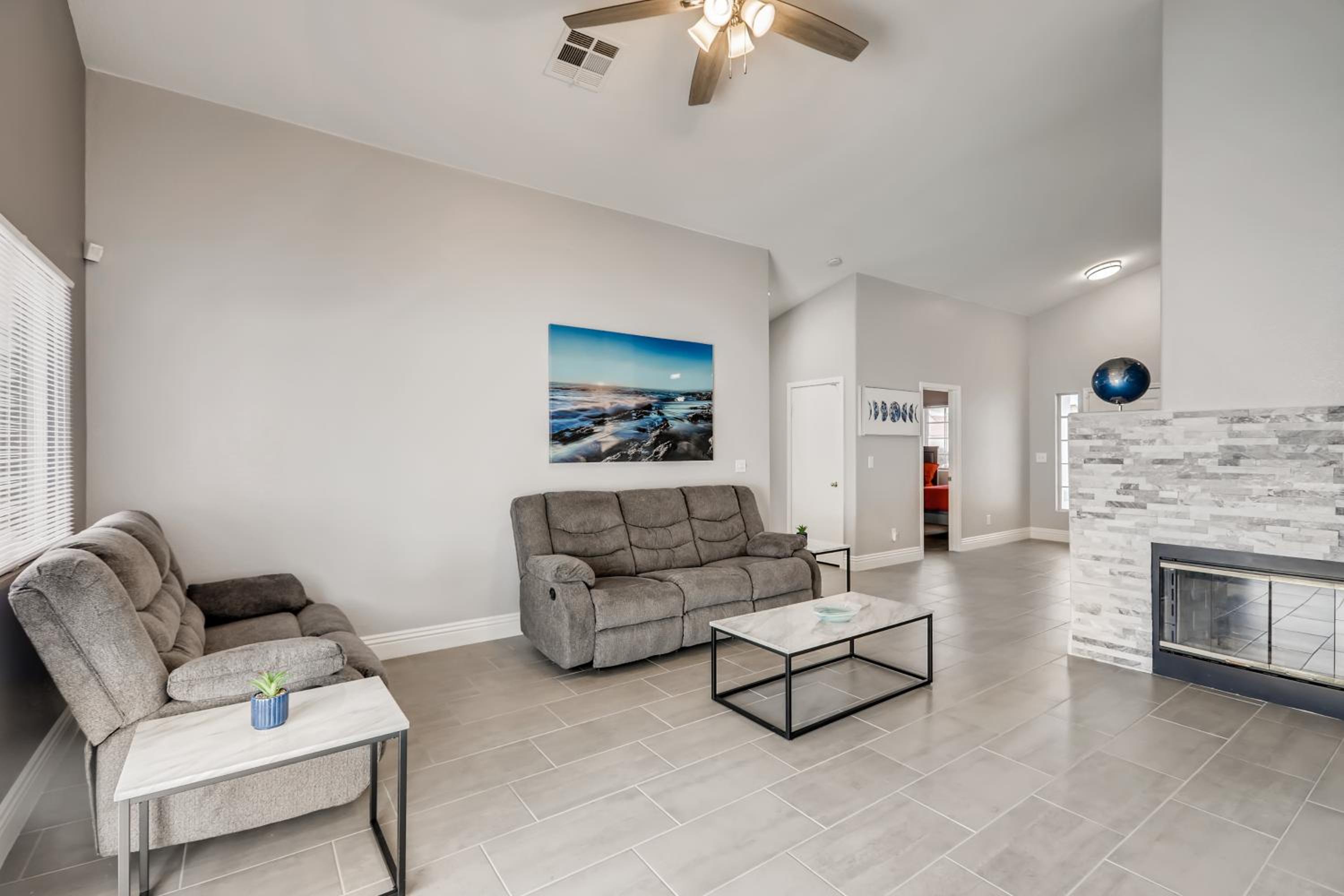 Three-Bedroom House - Photo 23