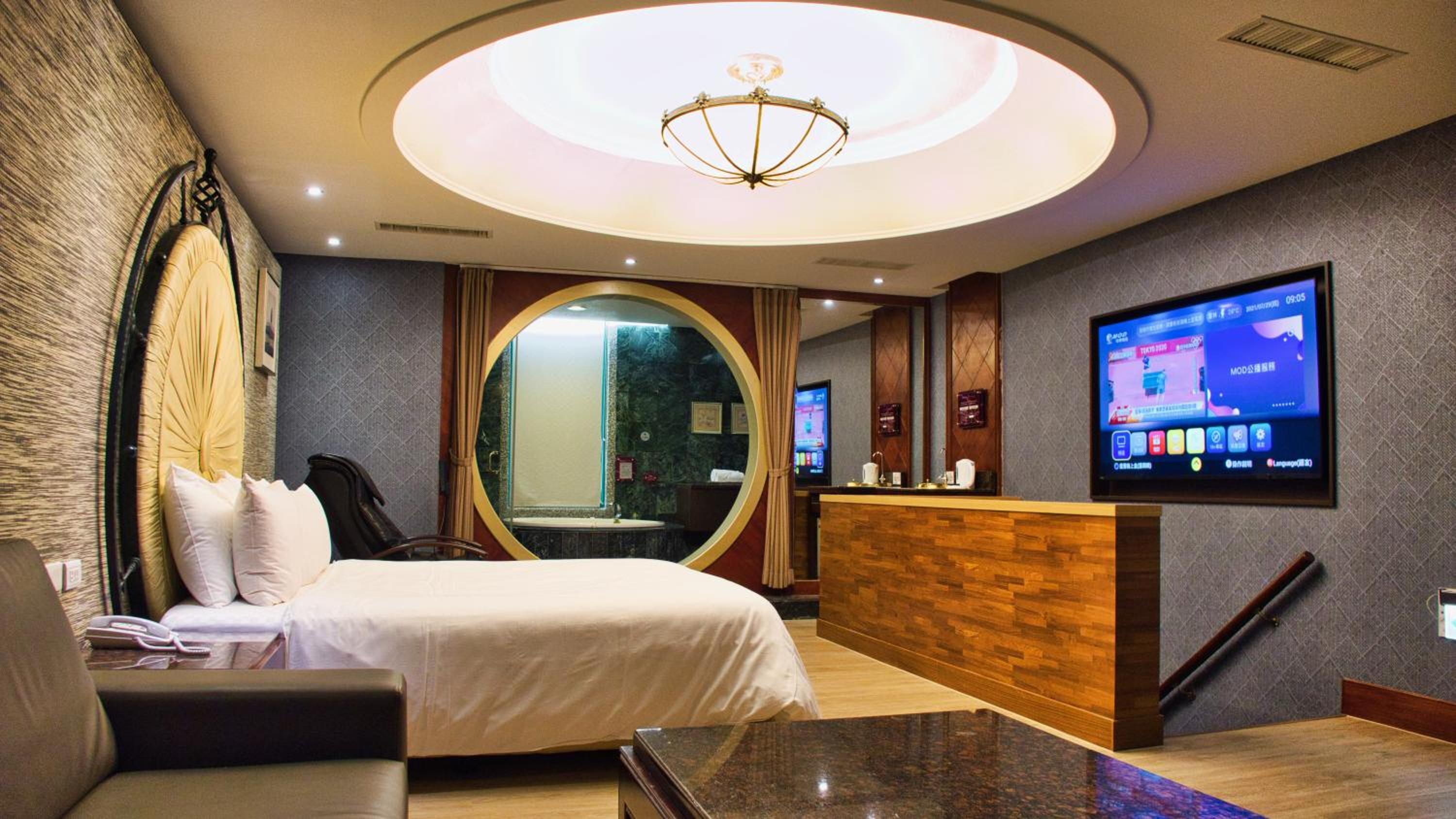 Deluxe Double Room with Bath photo 2