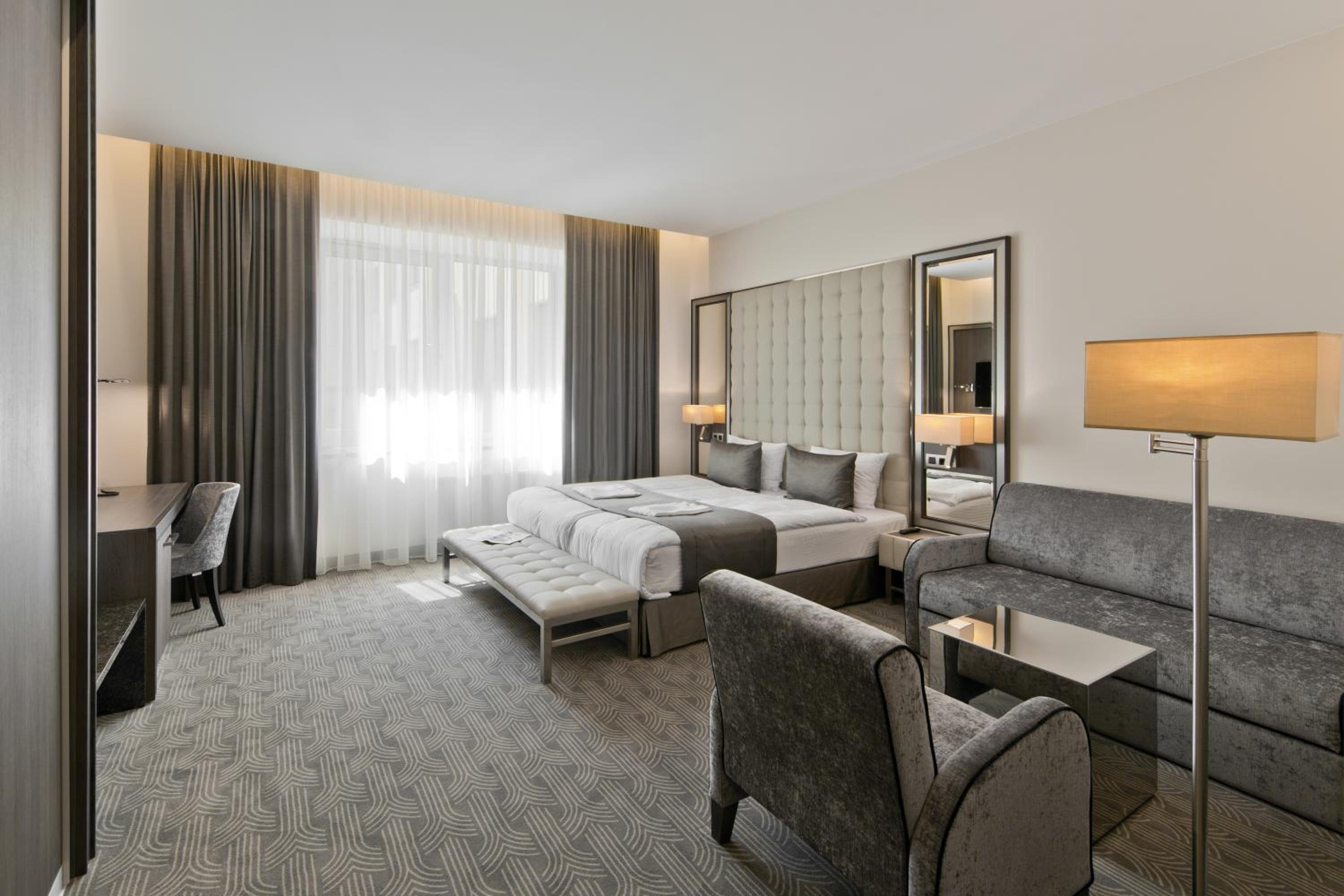 Superior Double or Twin Room with Balcony or Terrace photo 1