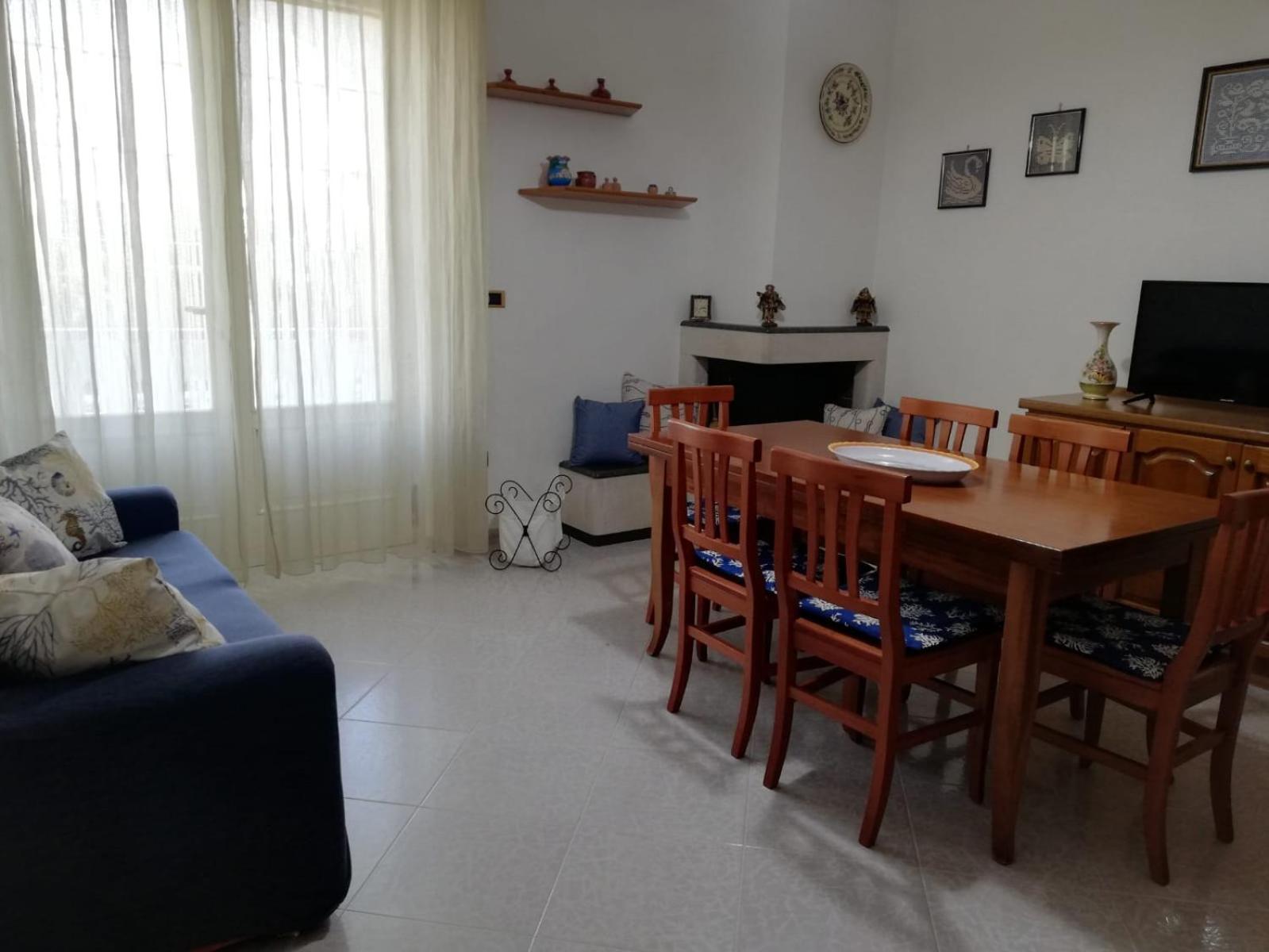 Three-Bedroom House photo 3