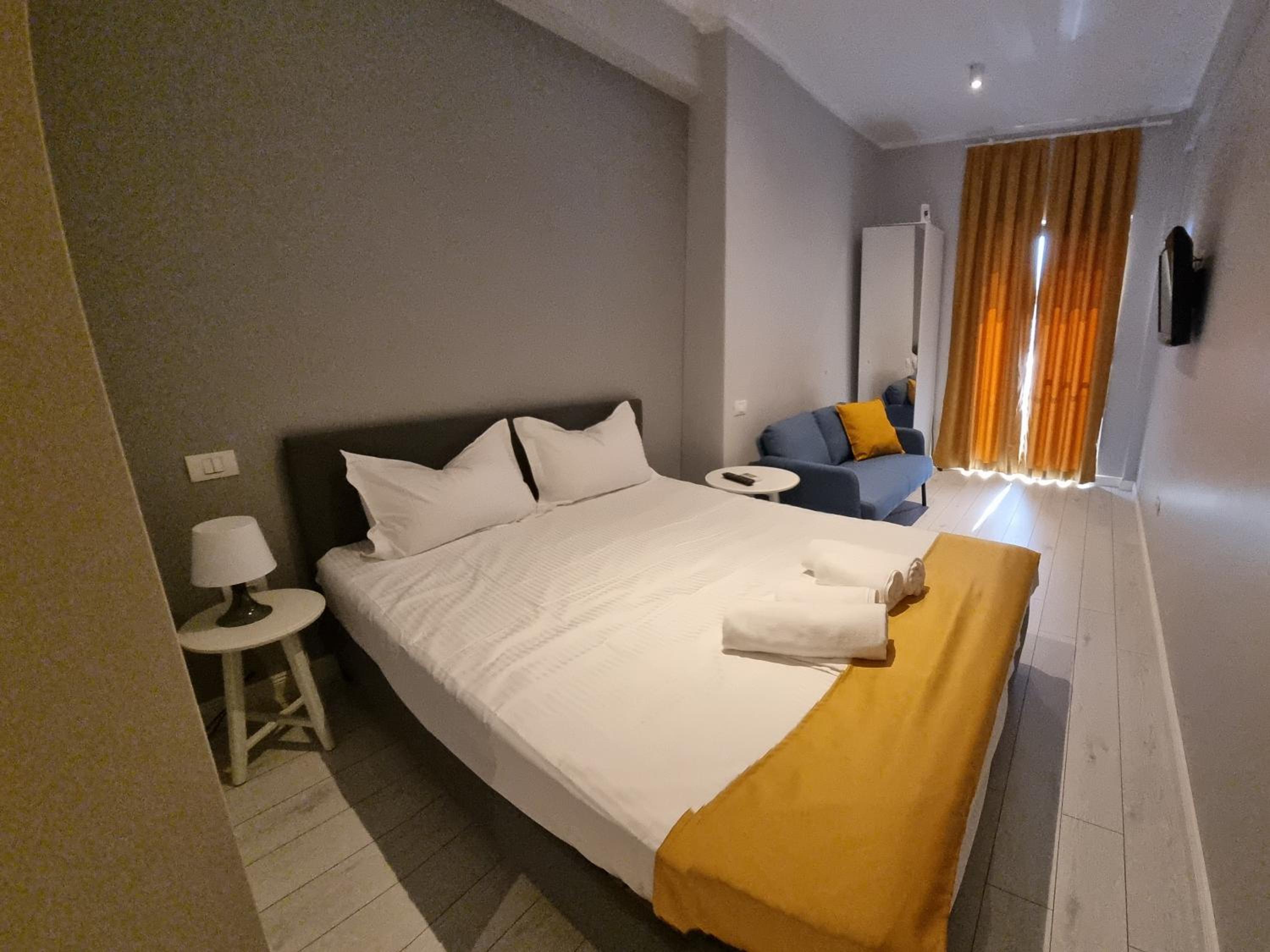 Double Room with Private Bathroom photo 2