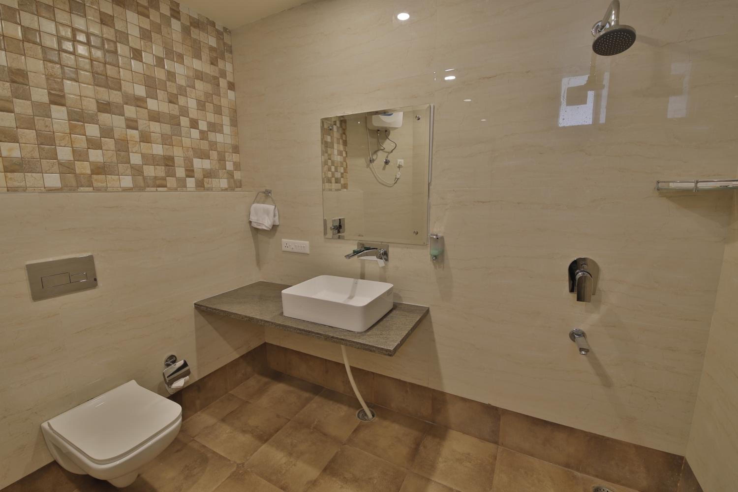 Deluxe Room - Photo 3