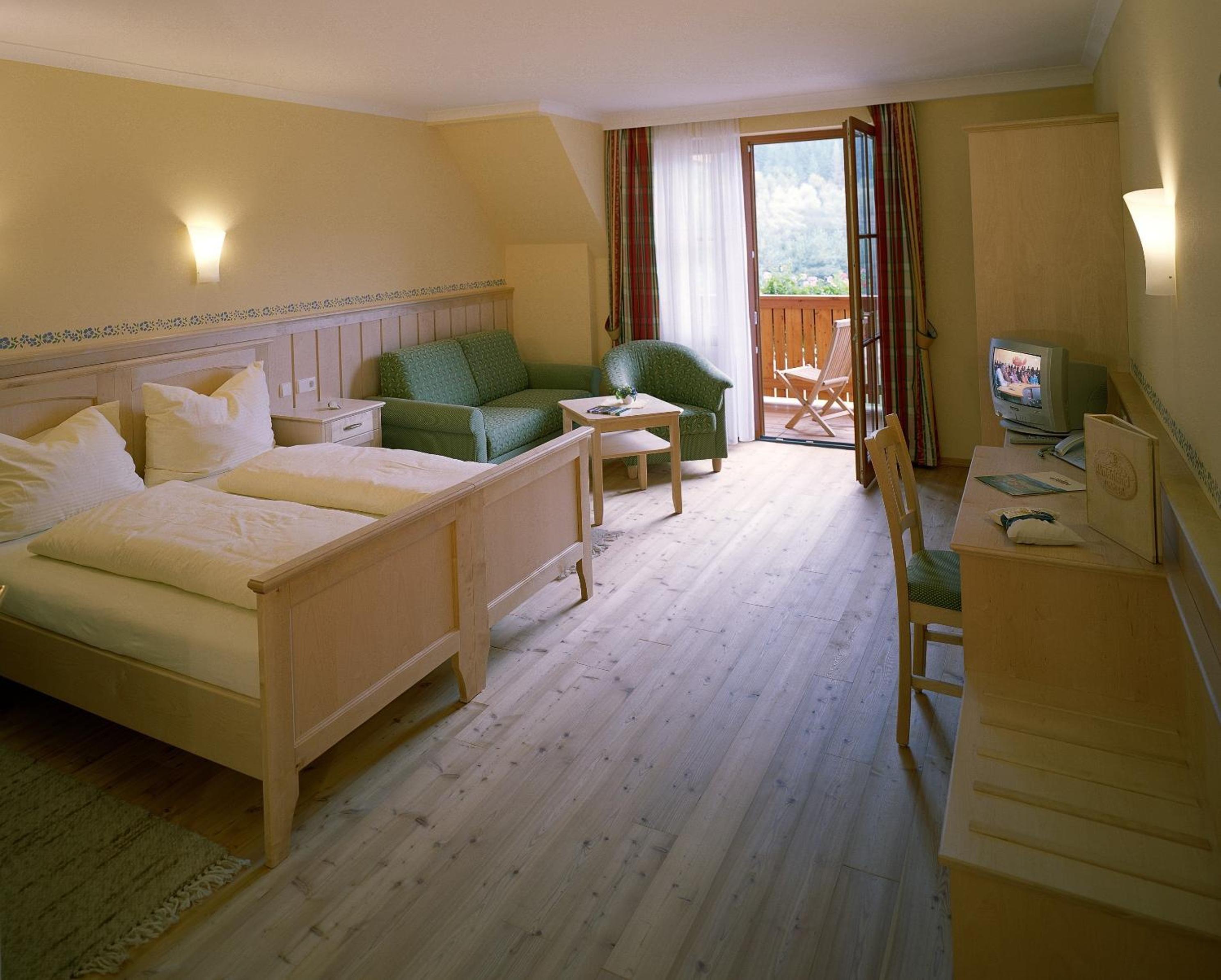 Quadruple Room with Balcony photo 1