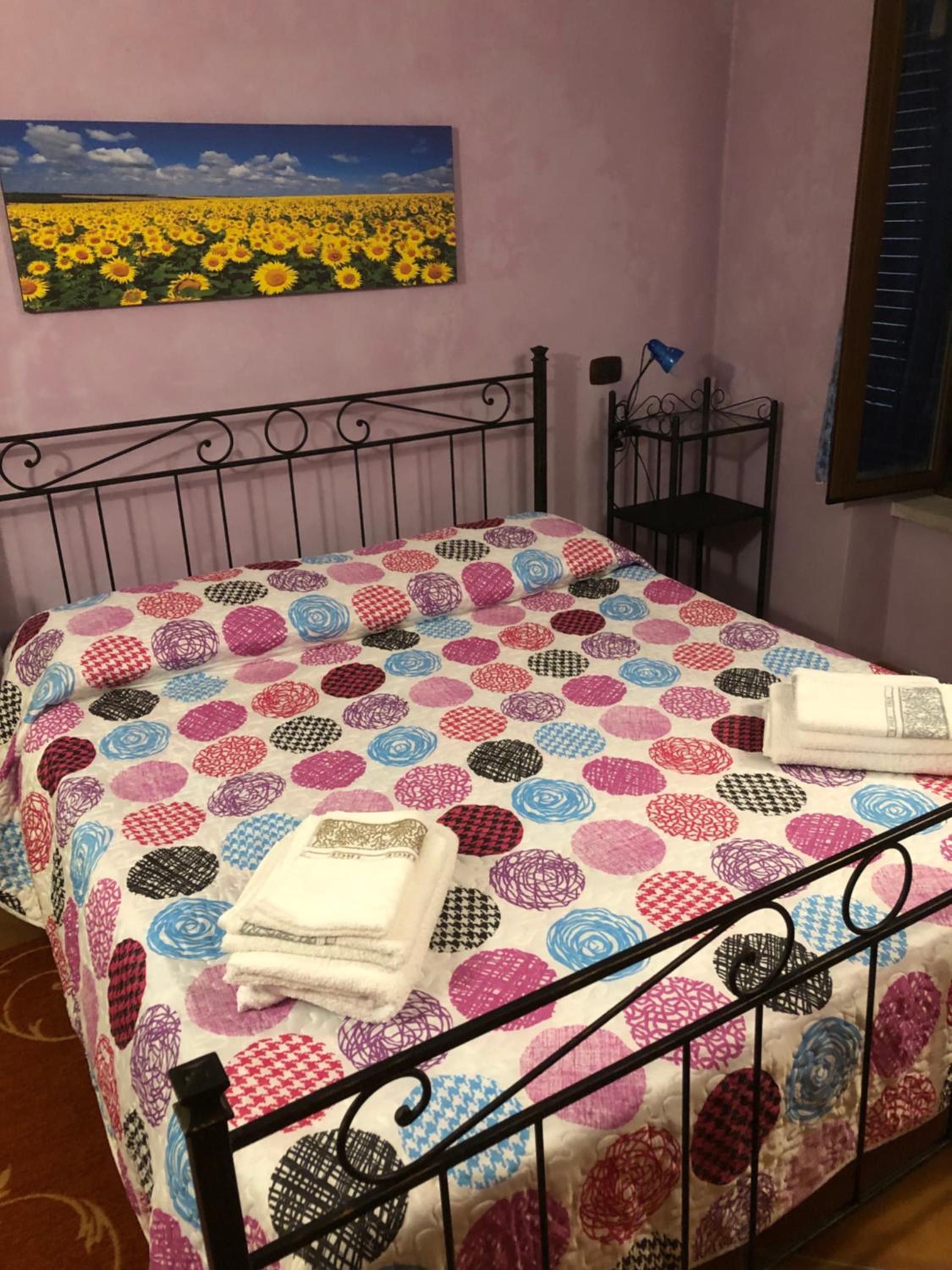 Two-Bedroom House - Photo 3