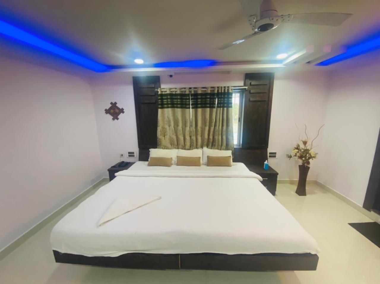 Budget Double Room photo 1