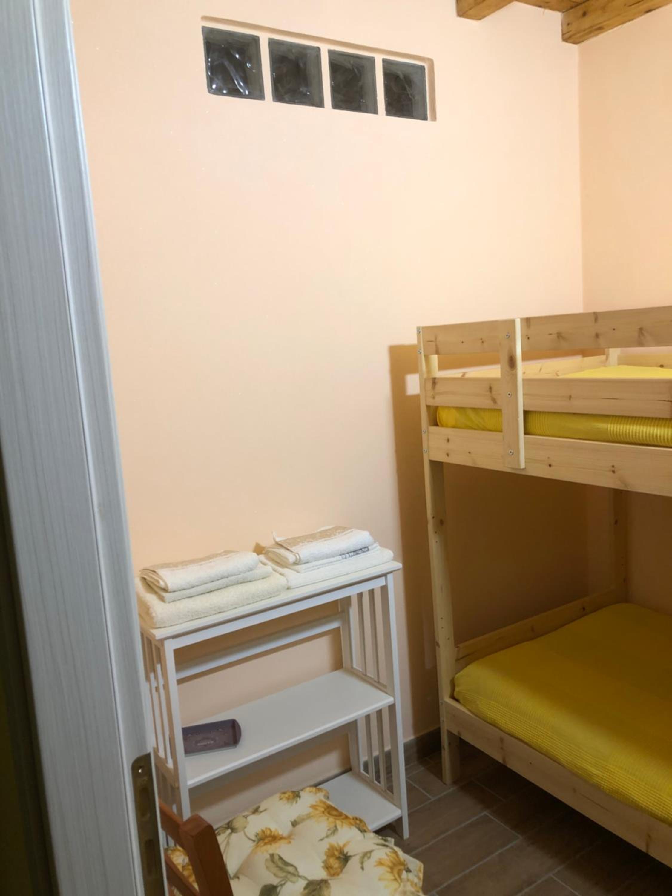 Two-Bedroom House - Photo 17