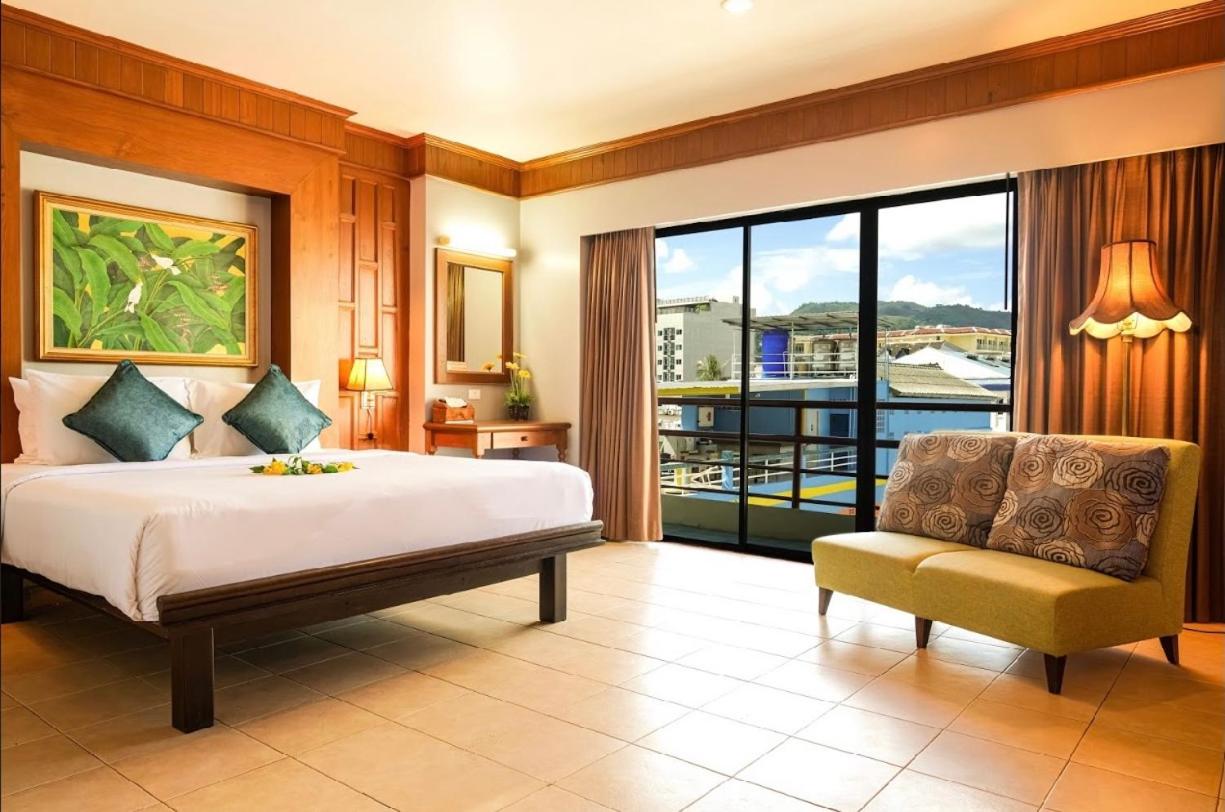 Grand Deluxe - Photo 1
