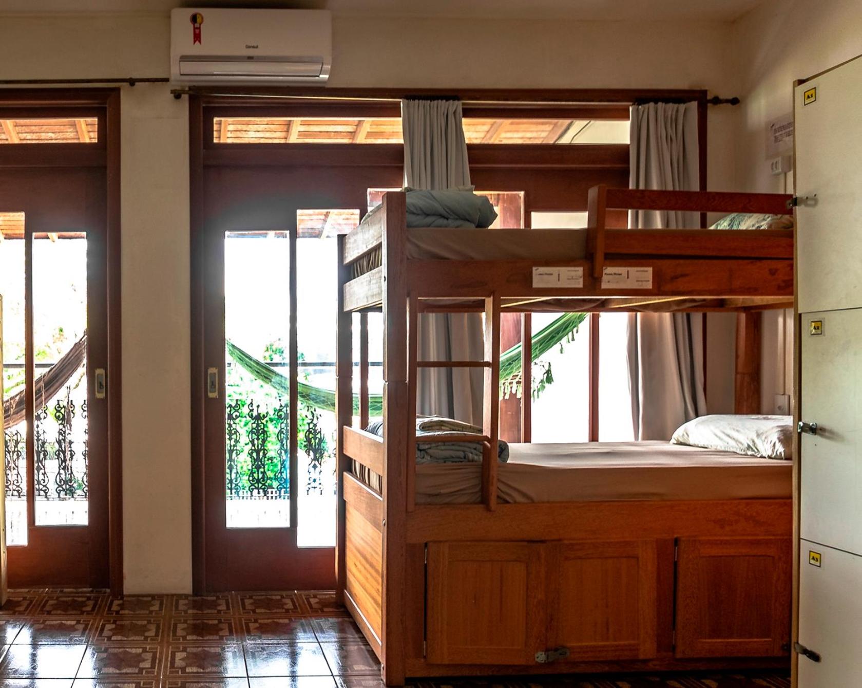 Bed in 8-Bed Mixed Dormitory Room