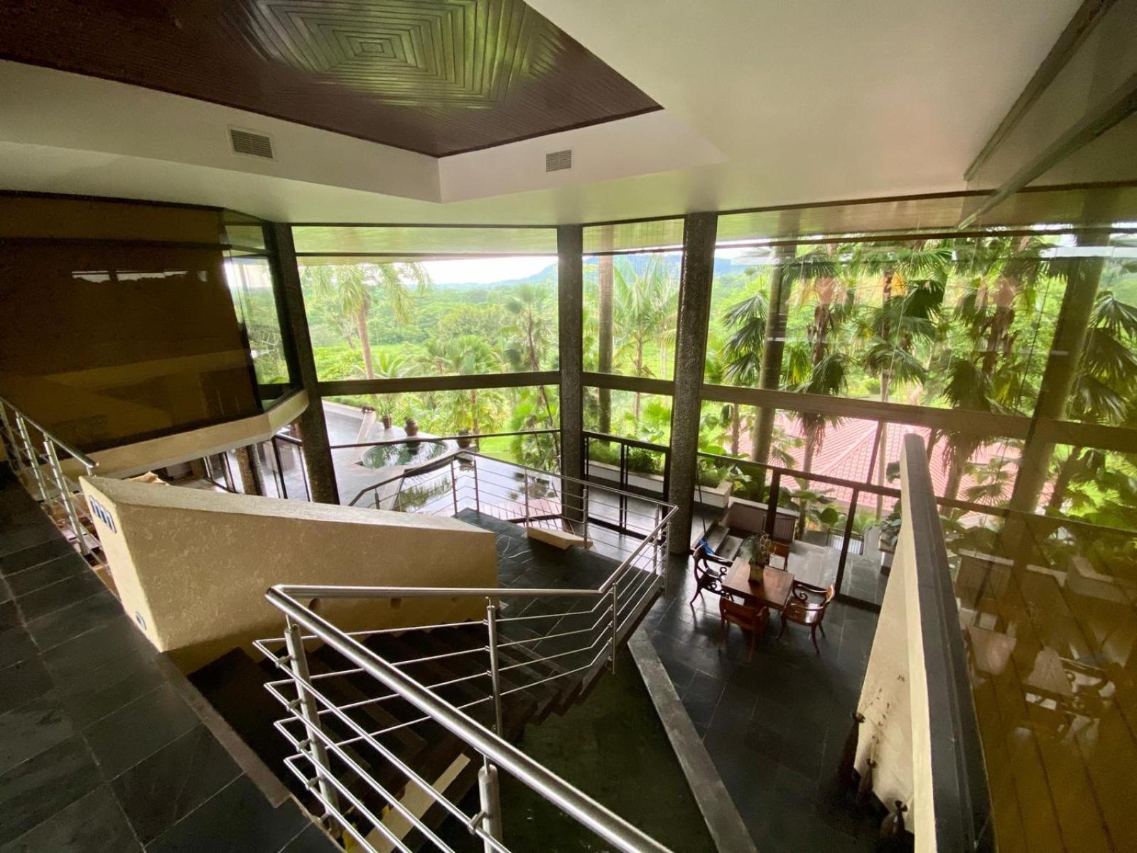 Villa photo 3