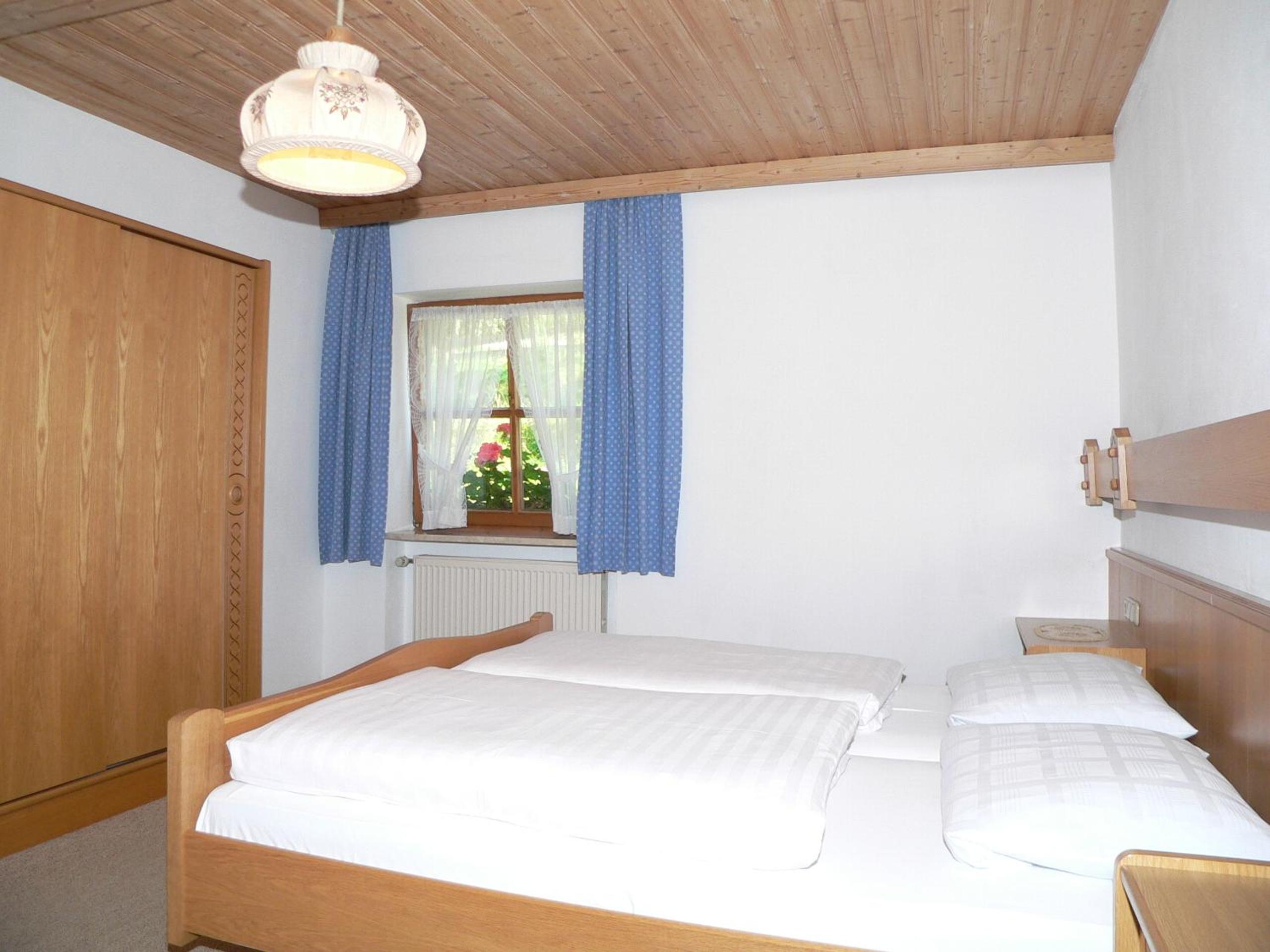 Apartment with Balcony photo 3