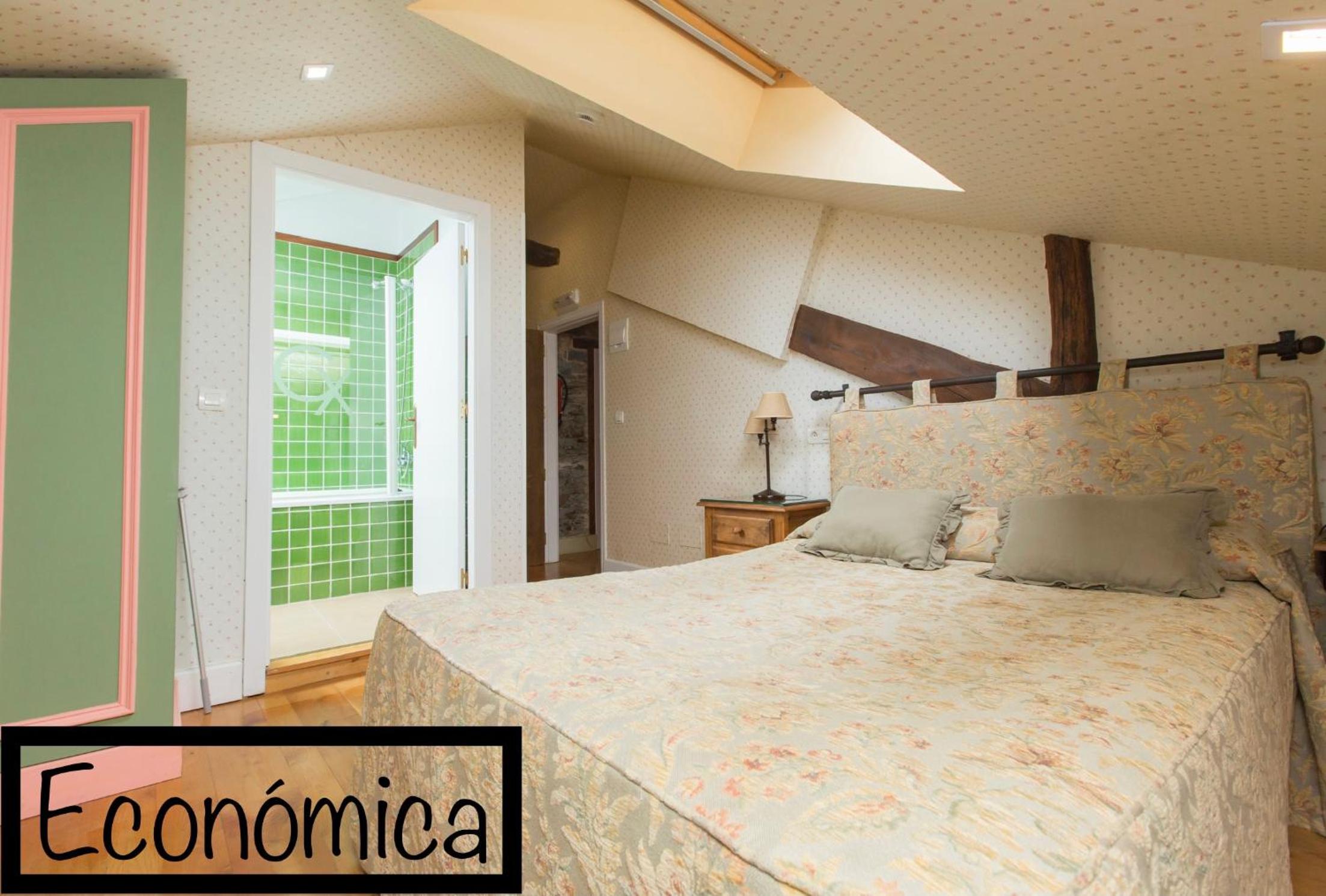 Double or Twin Room - Photo 2