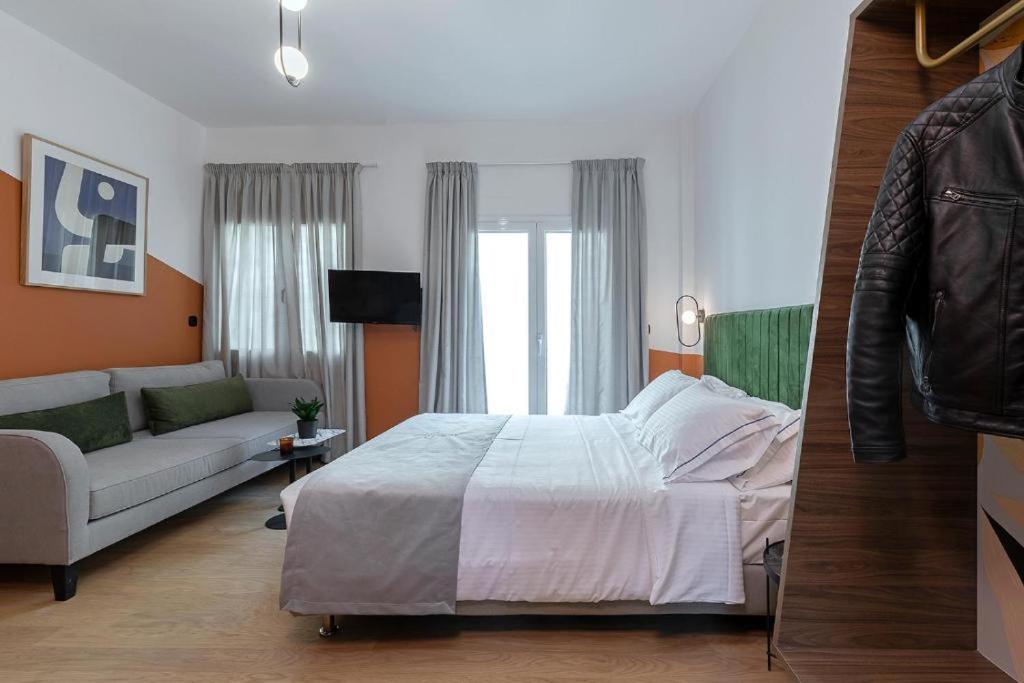Studio with Sofa Bed