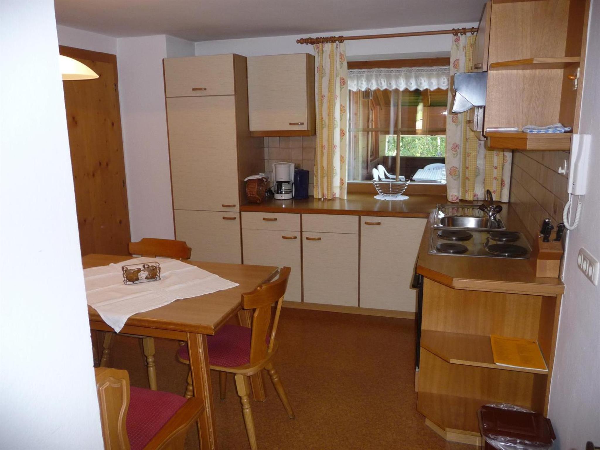 Two-Bedroom Apartment with Shower  photo 3