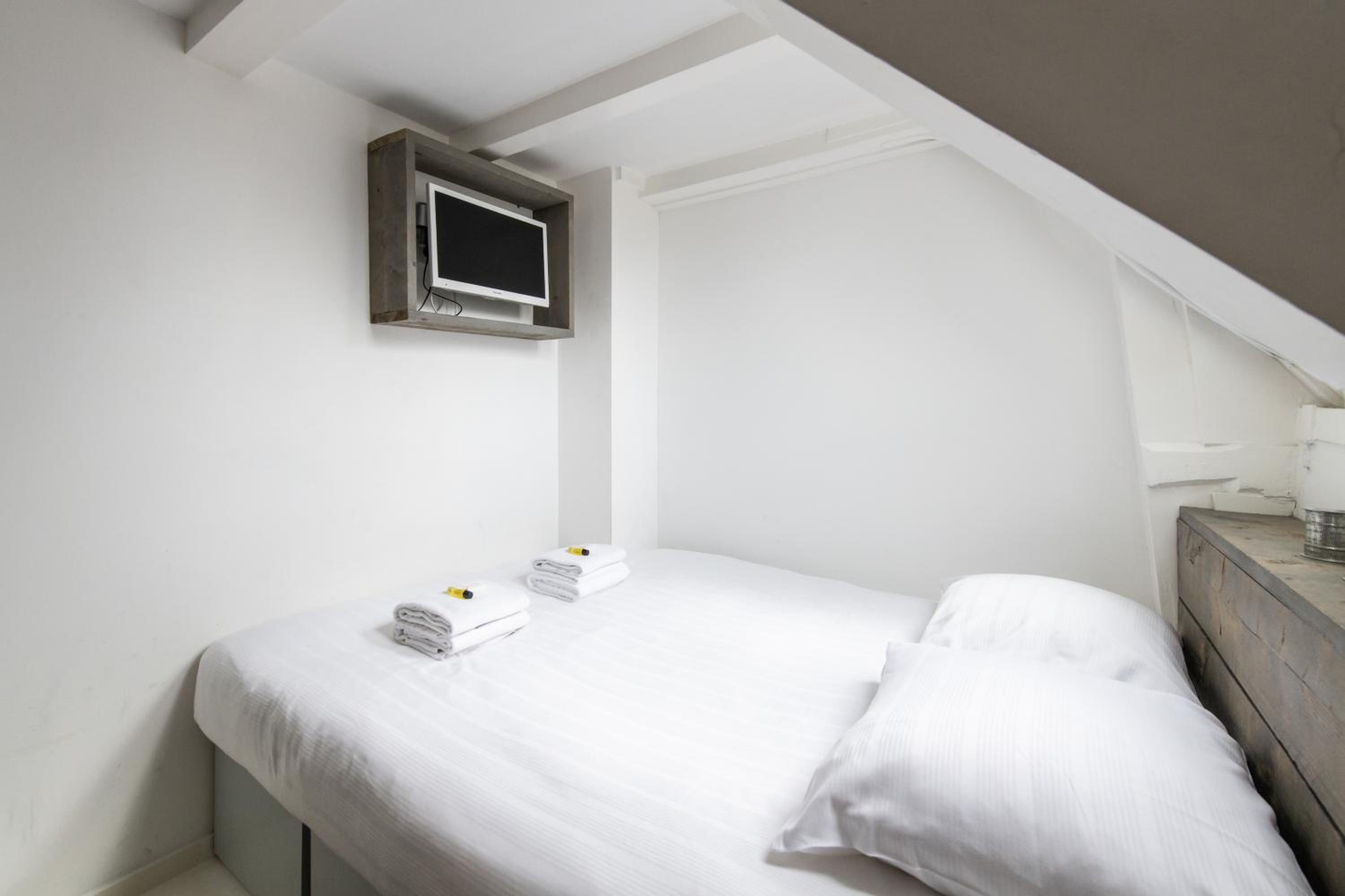 Two-Bedroom Apartment with Water View photo 1