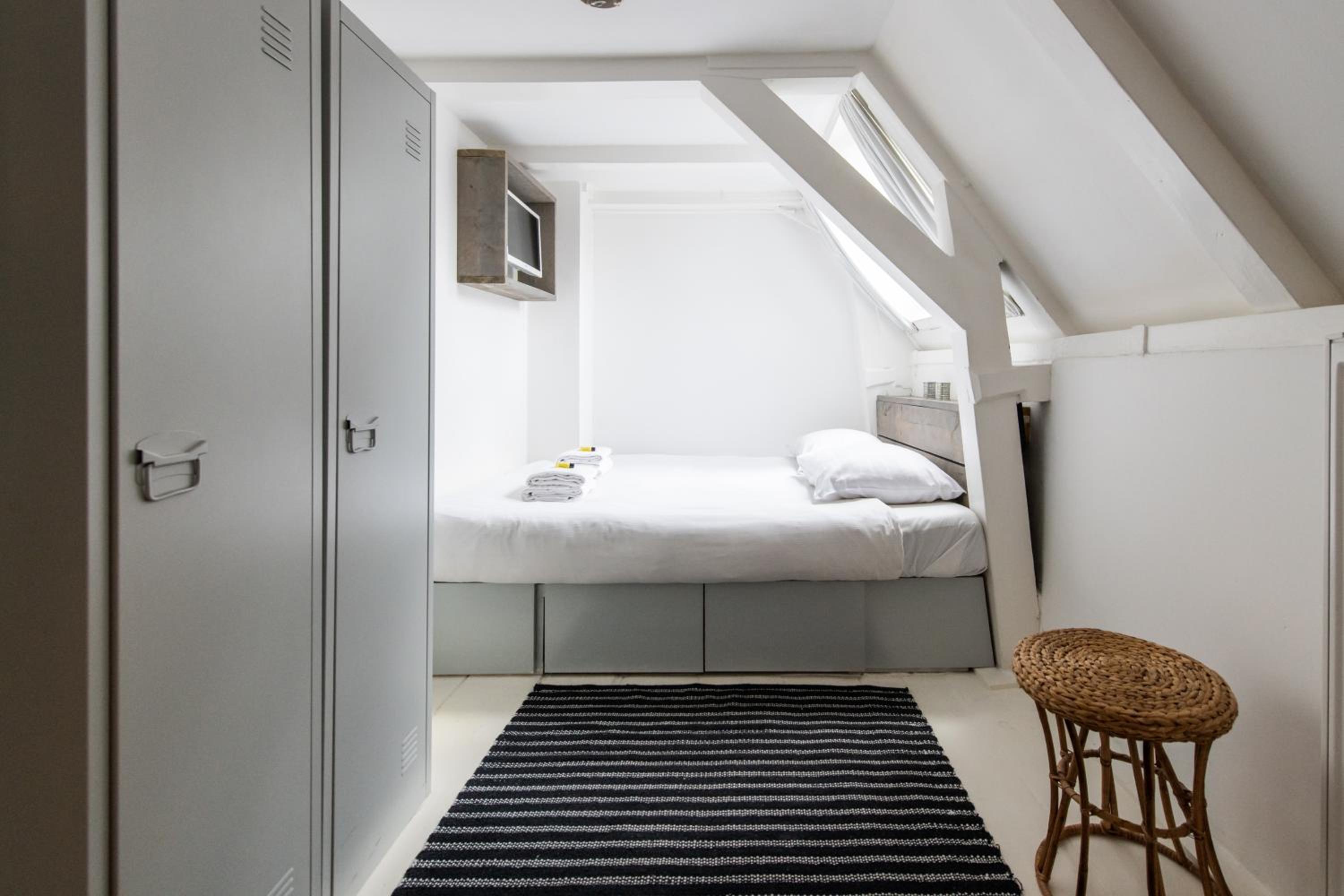 Two-Bedroom Apartment with Water View photo 2