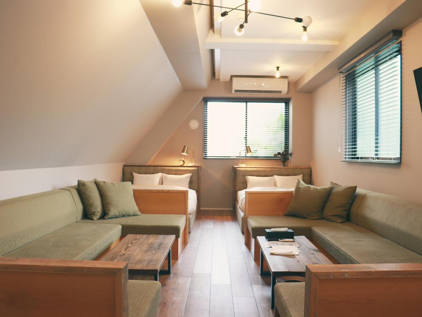 Deluxe Family Room with Hammock