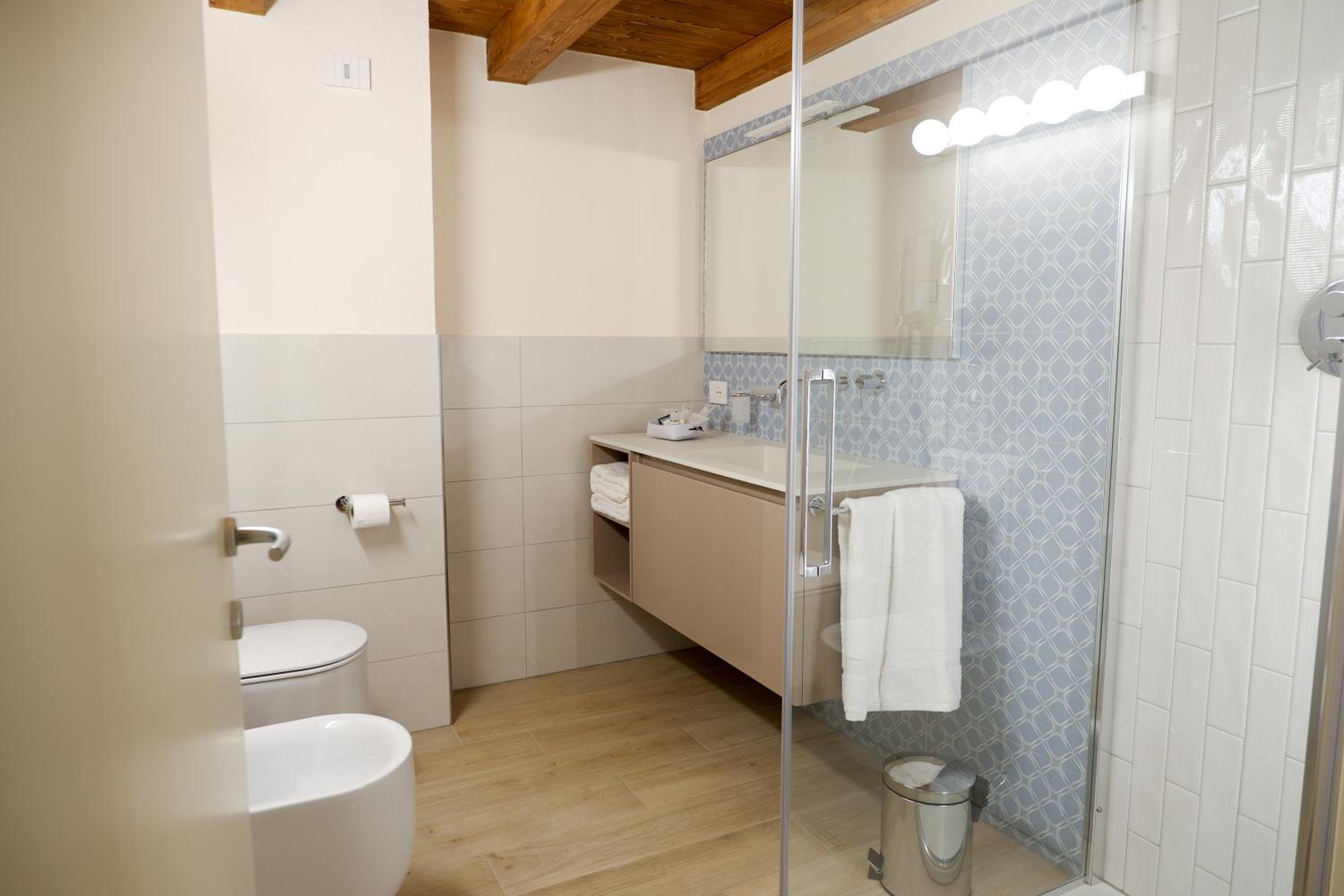 Superior Double Room - Photo 3