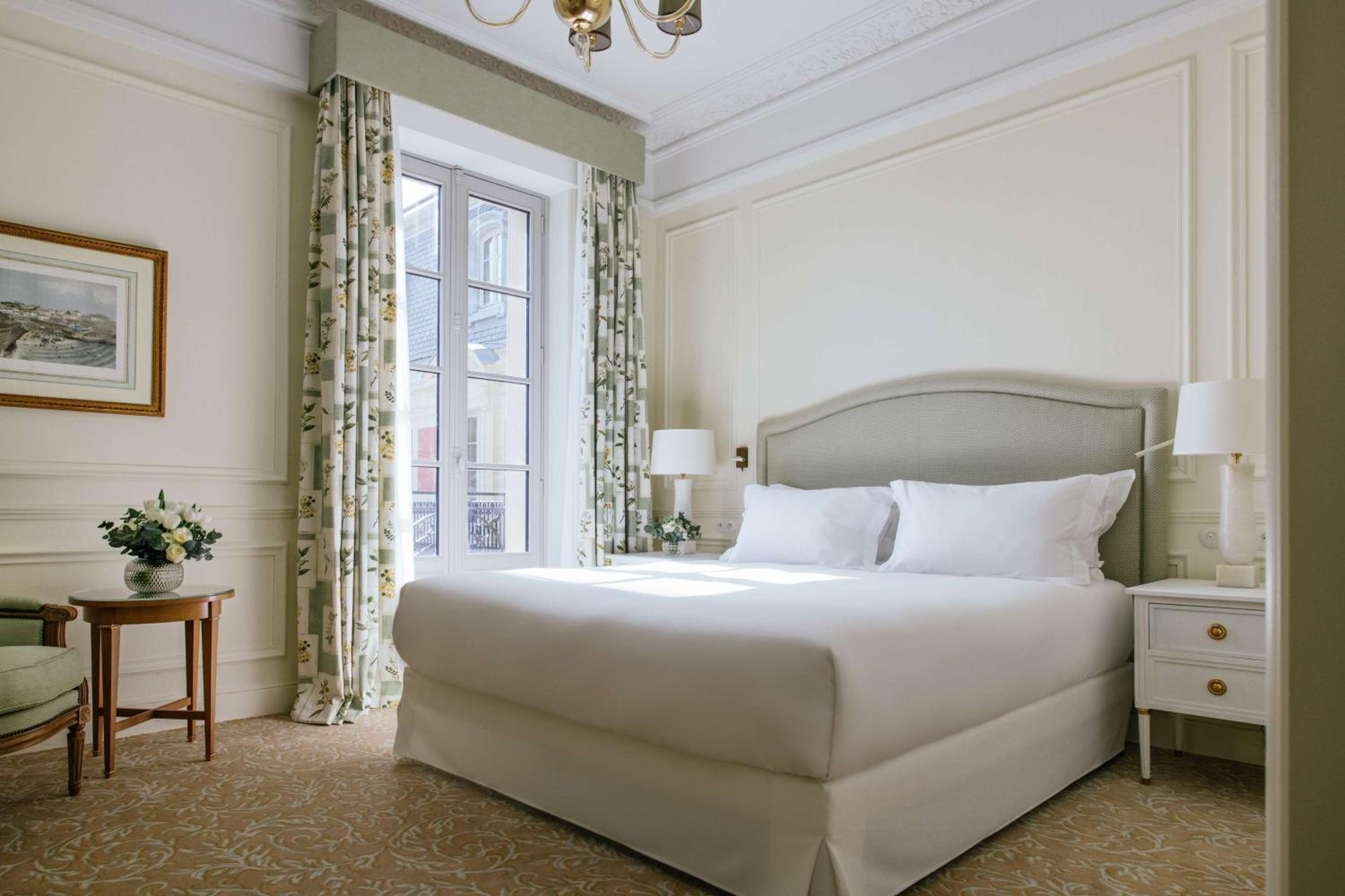 King Room with One King Bed
