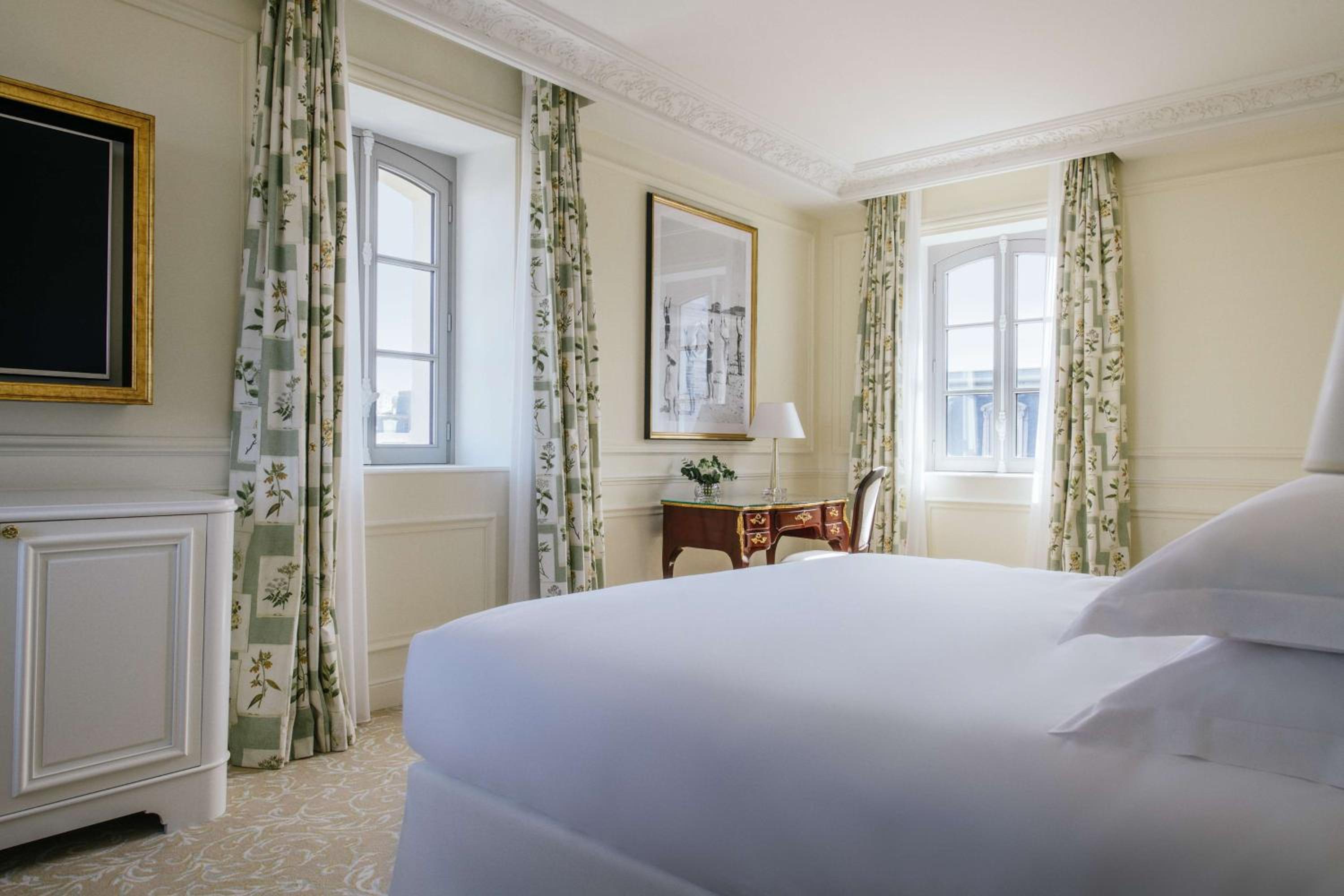 Deluxe Classic King Room
