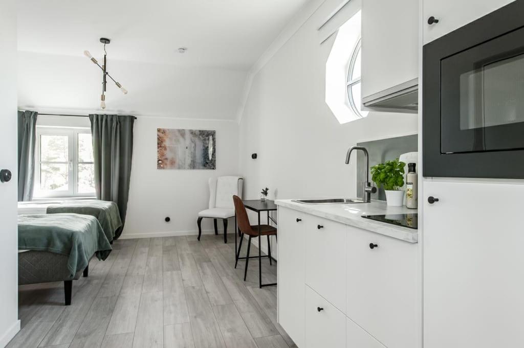 Deluxe Double Room with Shower - Photo 1