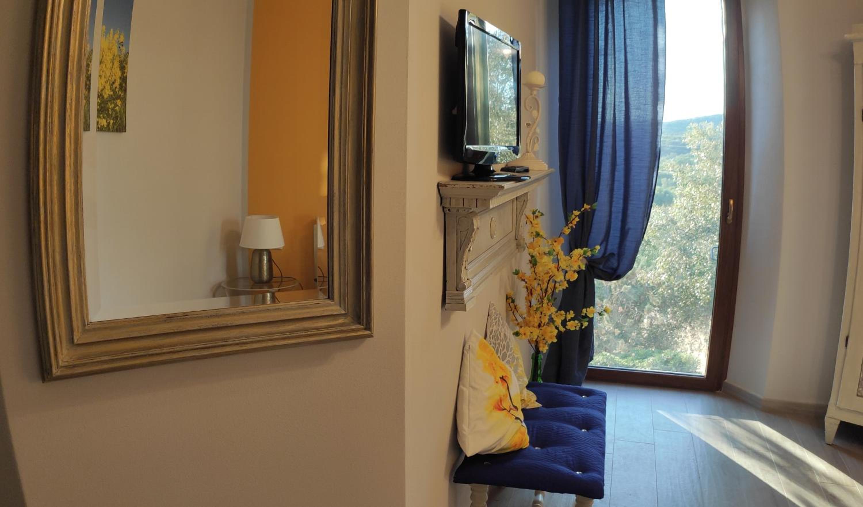 Standard Double Room photo 3