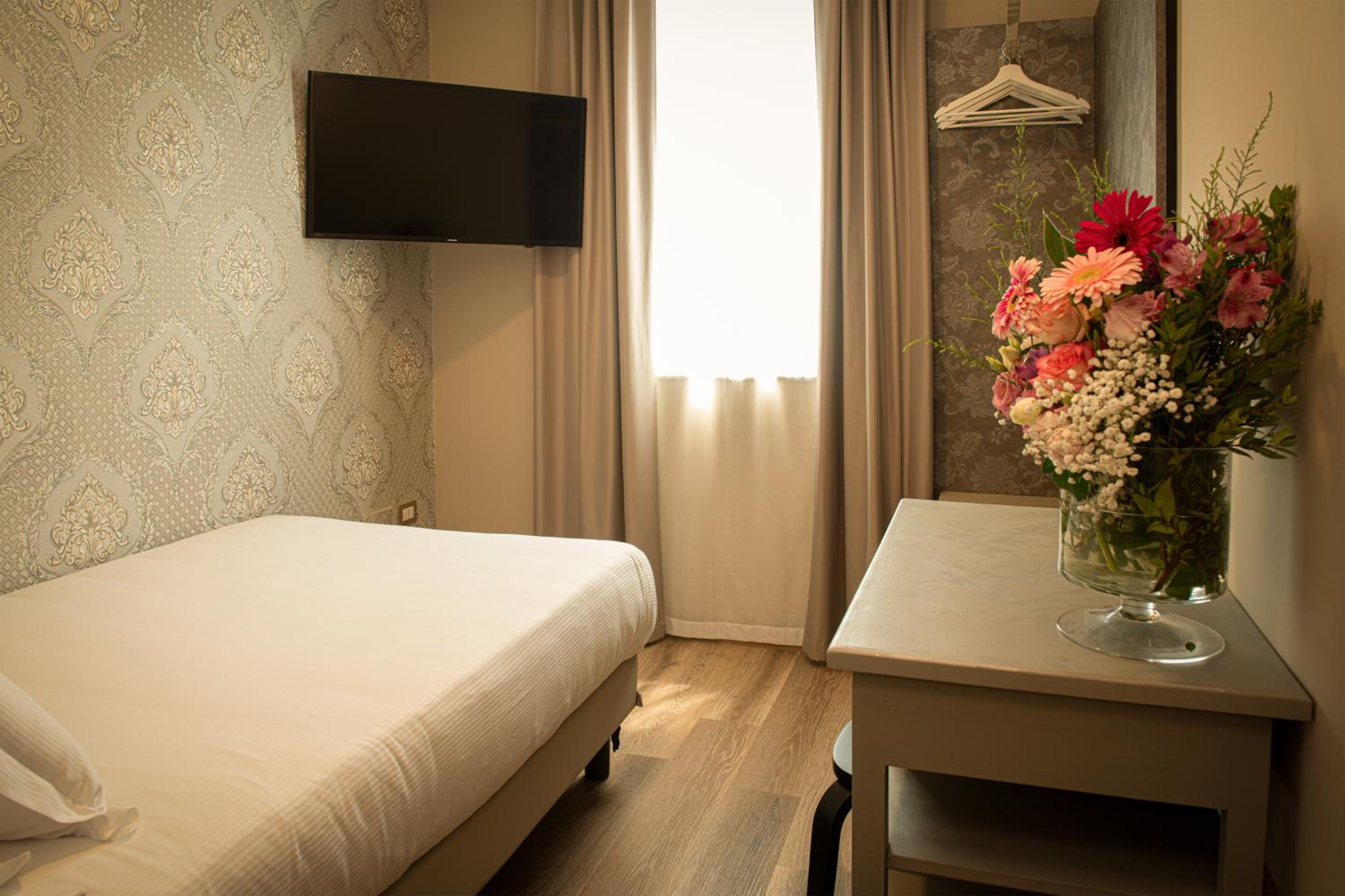 Single Room photo 1