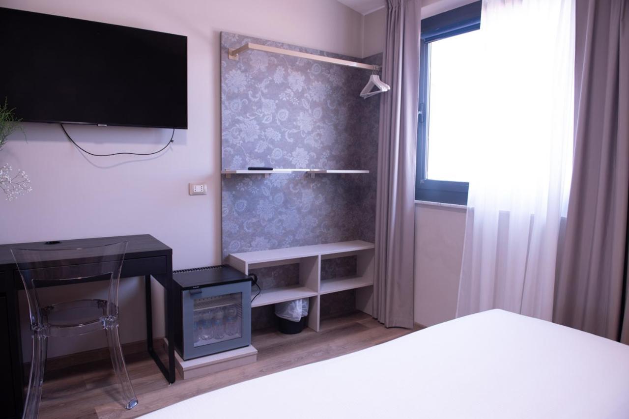 Double Room - Photo 3