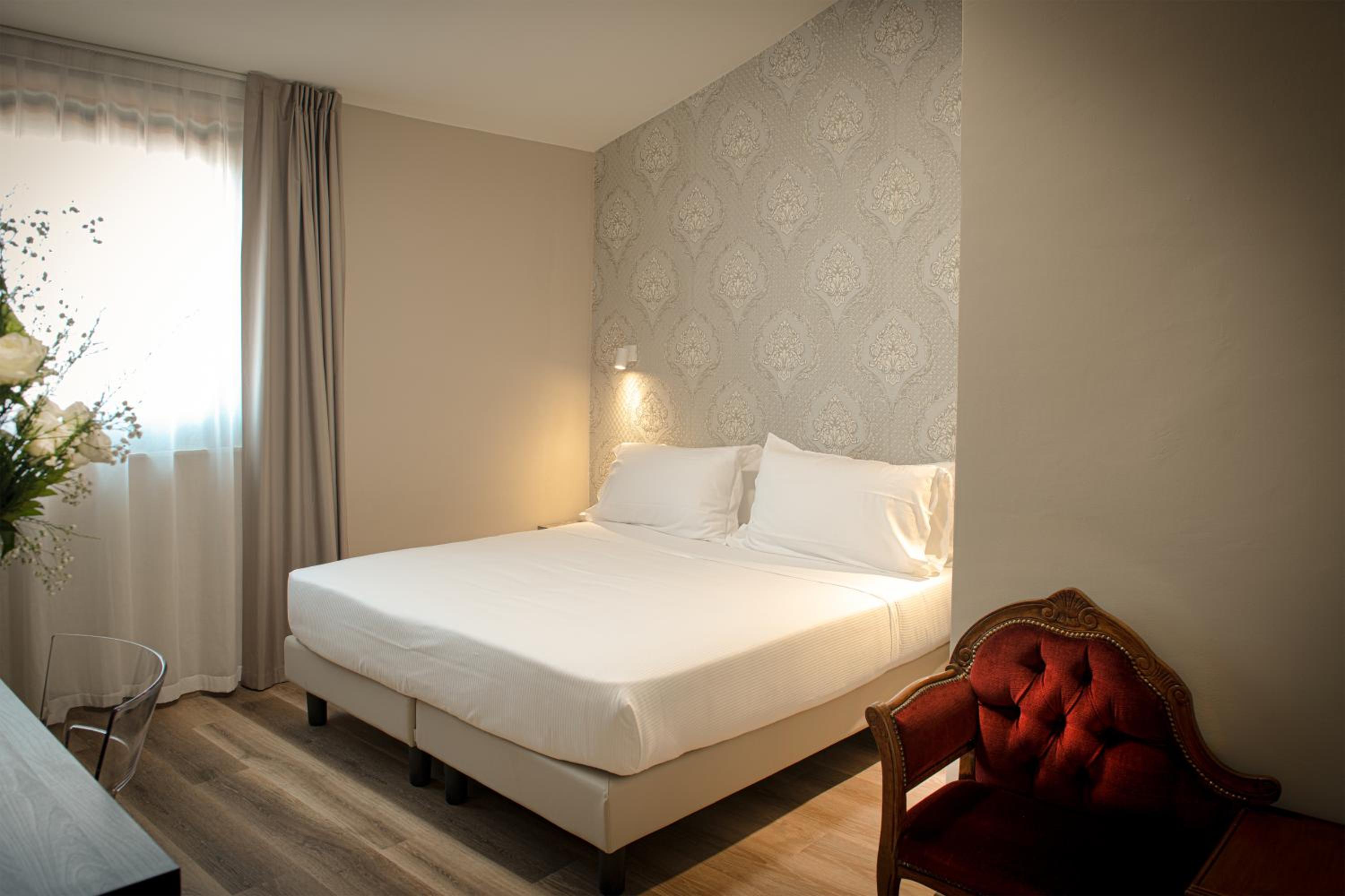 Double Room - Photo 1