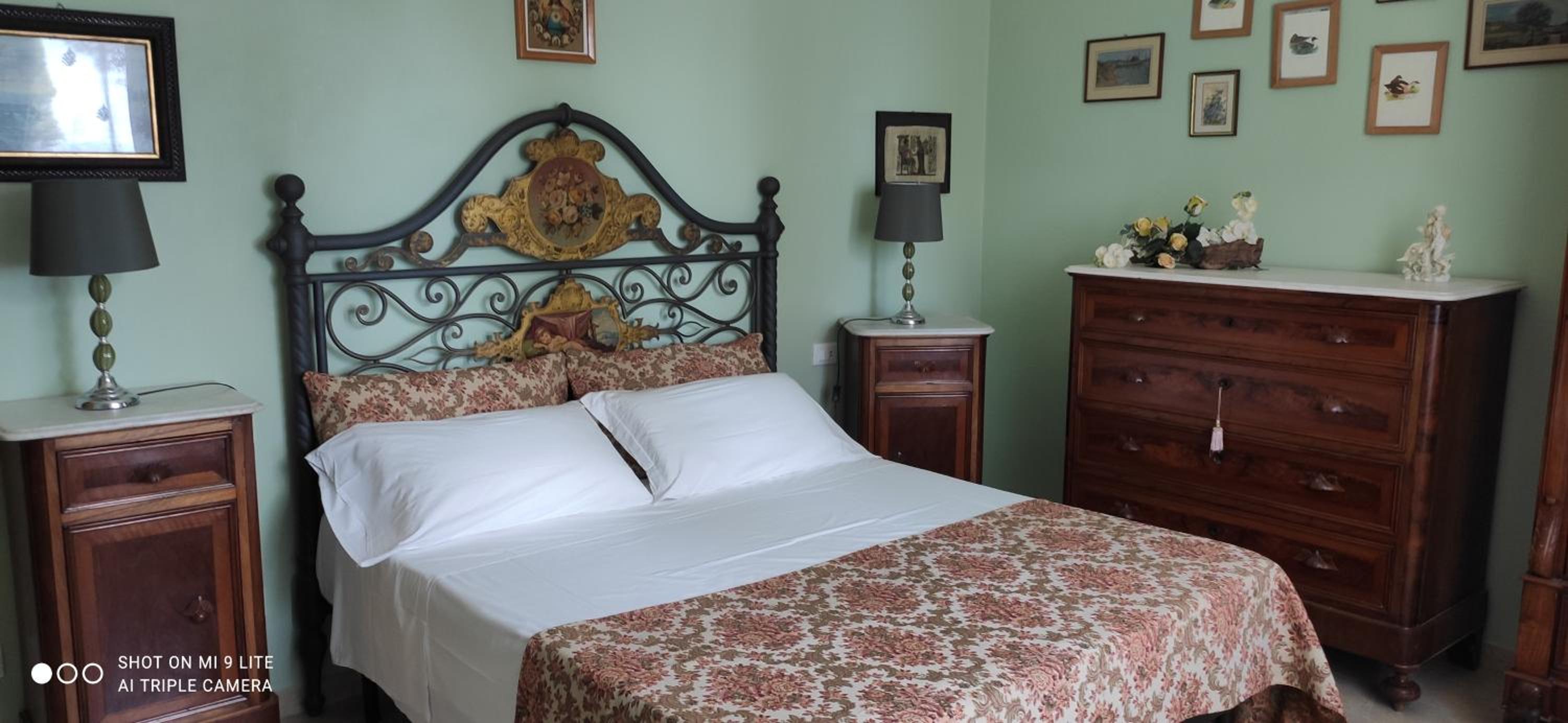 Deluxe Room (2 Adults + 1 Child) photo 2