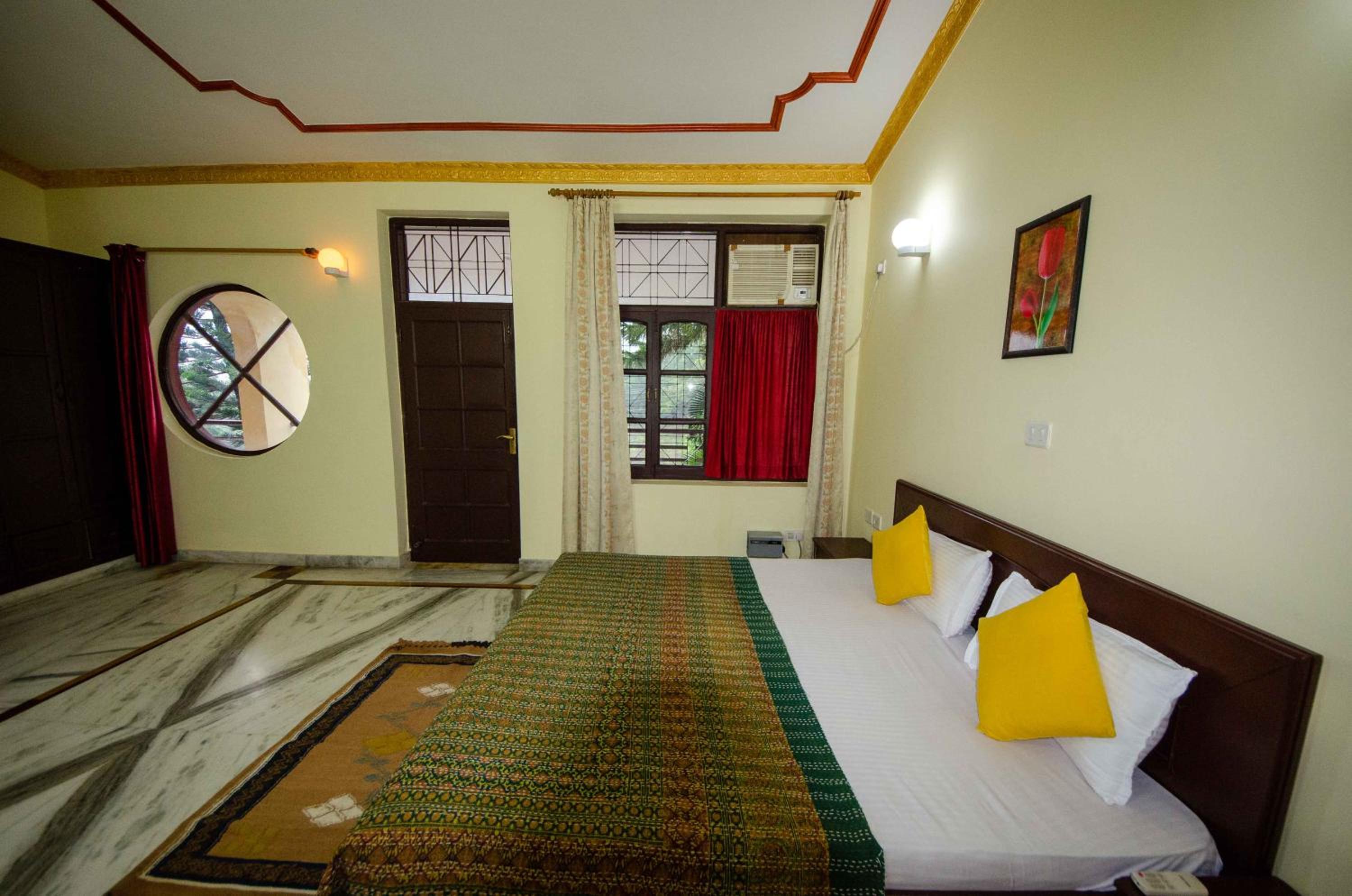 Deluxe Double Room With Balcony photo 2