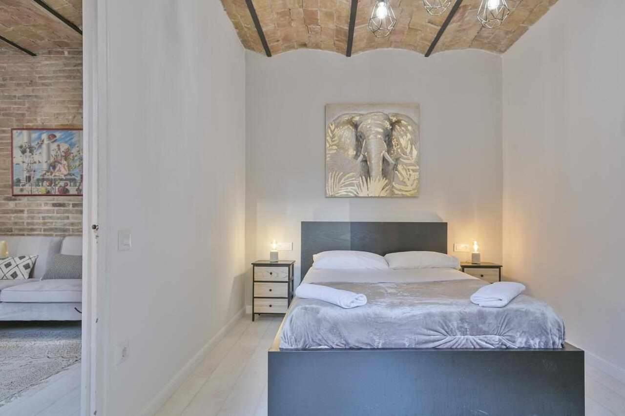 Three-Bedroom Apartment photo 3