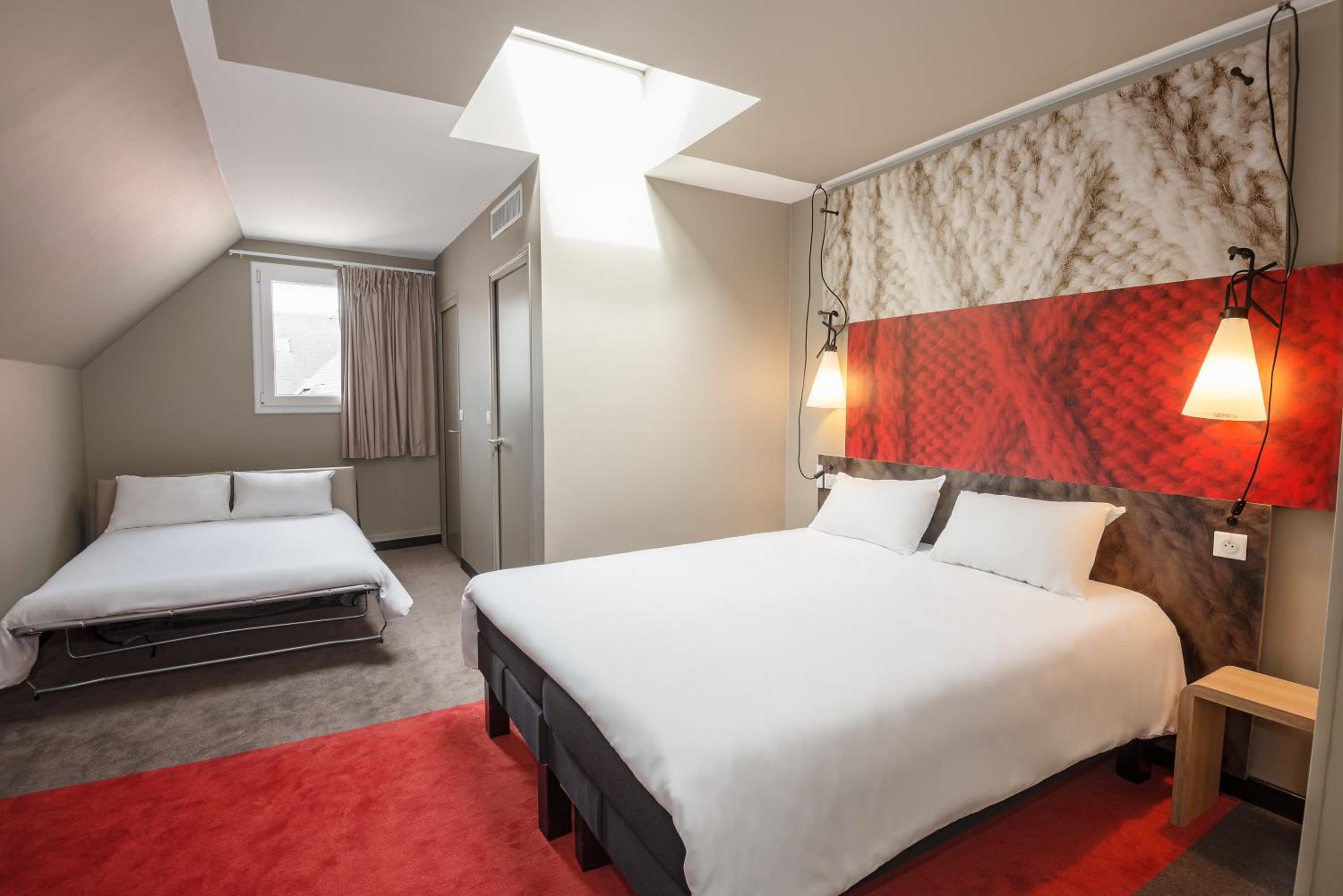 Family Room with Double Bed and Sofa  - Photo 11