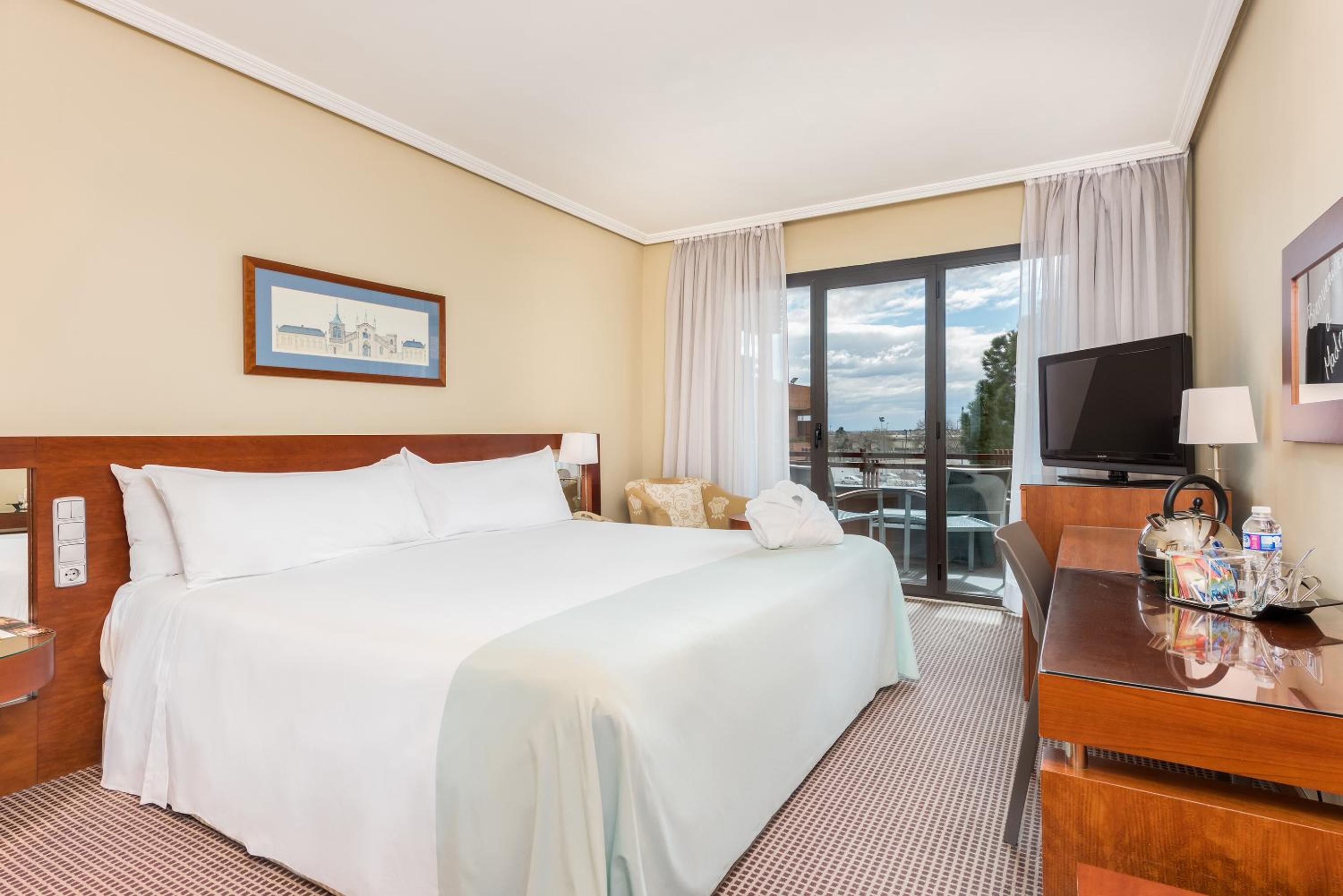 Premium Room with Terrace - Photo 1