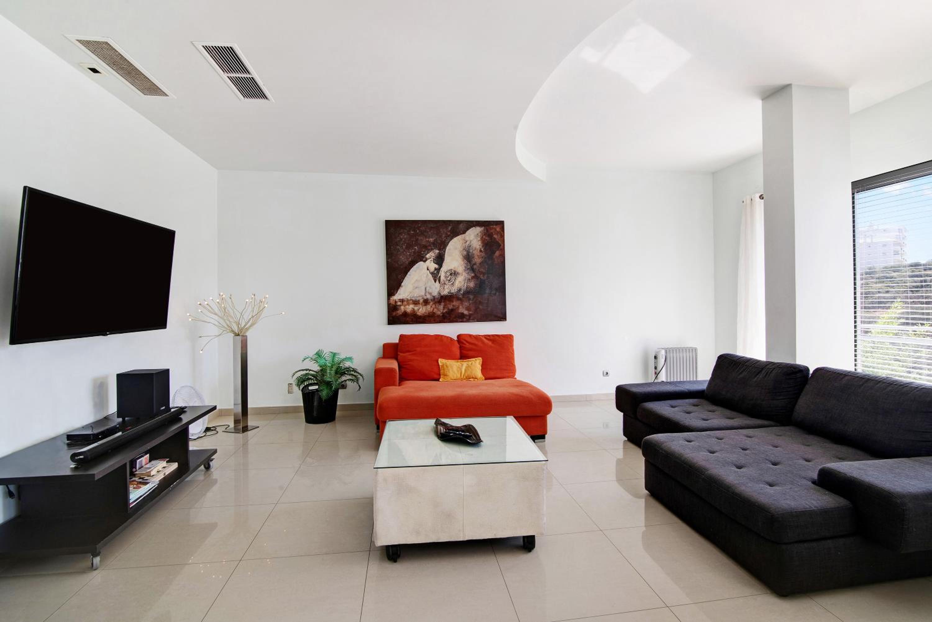 Villa with Garden View - Photo 21
