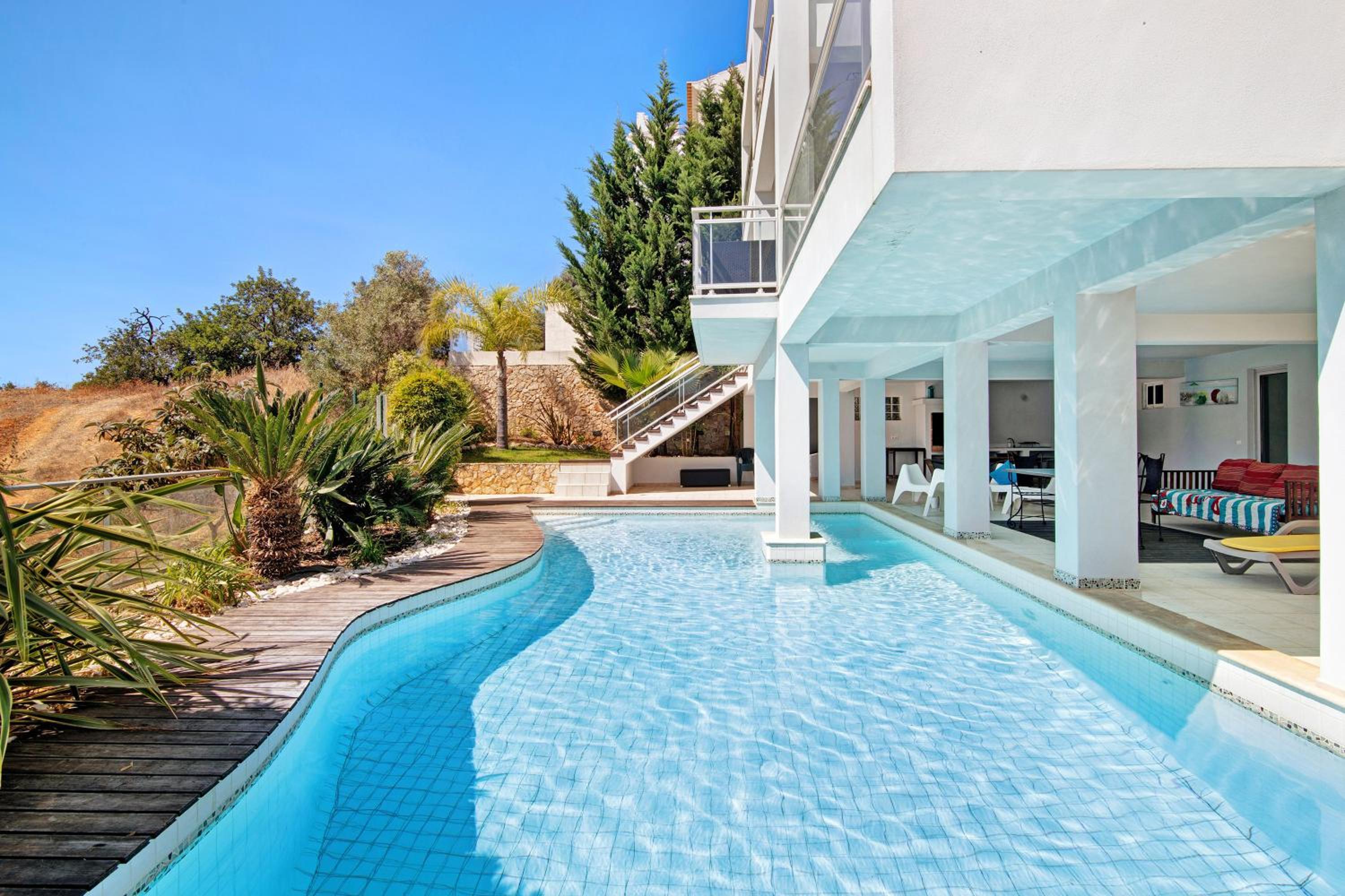 Villa with Garden View - Photo 3