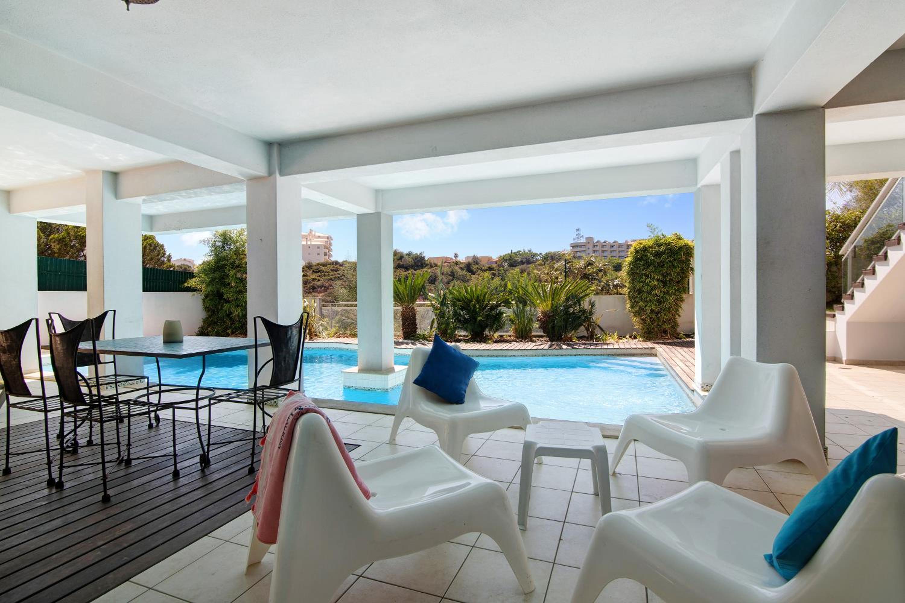 Villa with Garden View - Photo 4