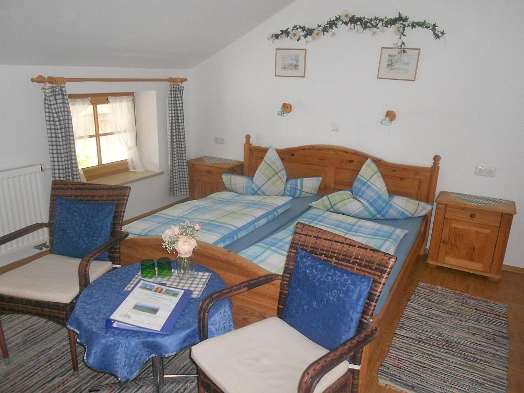 Triple Room with Private Bathroom photo 1
