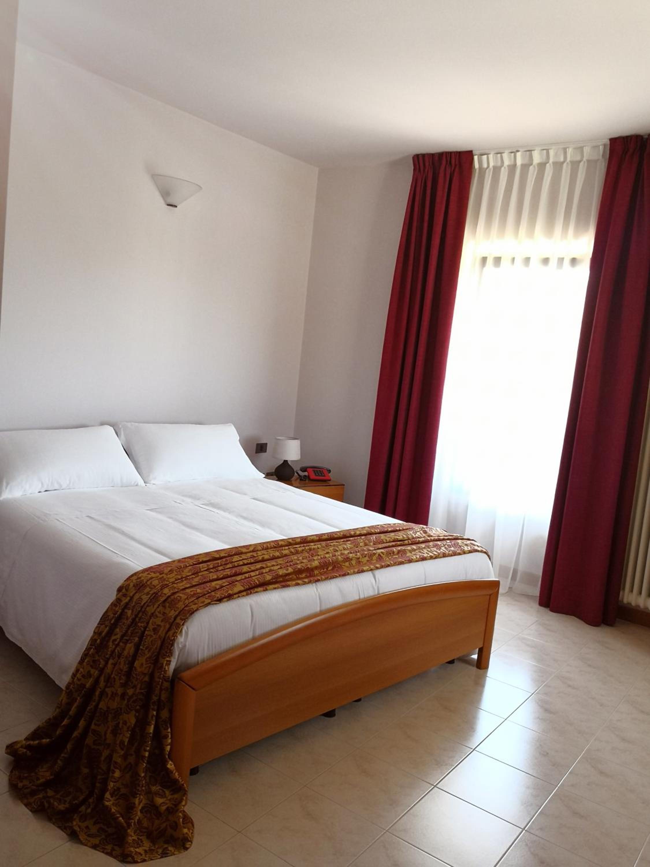 Triple Room With Private Bathroom photo 1