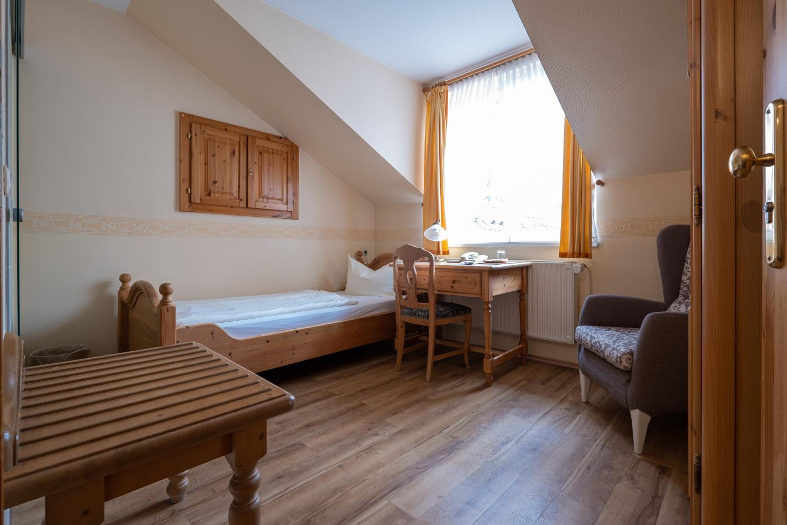 Single Room photo 1